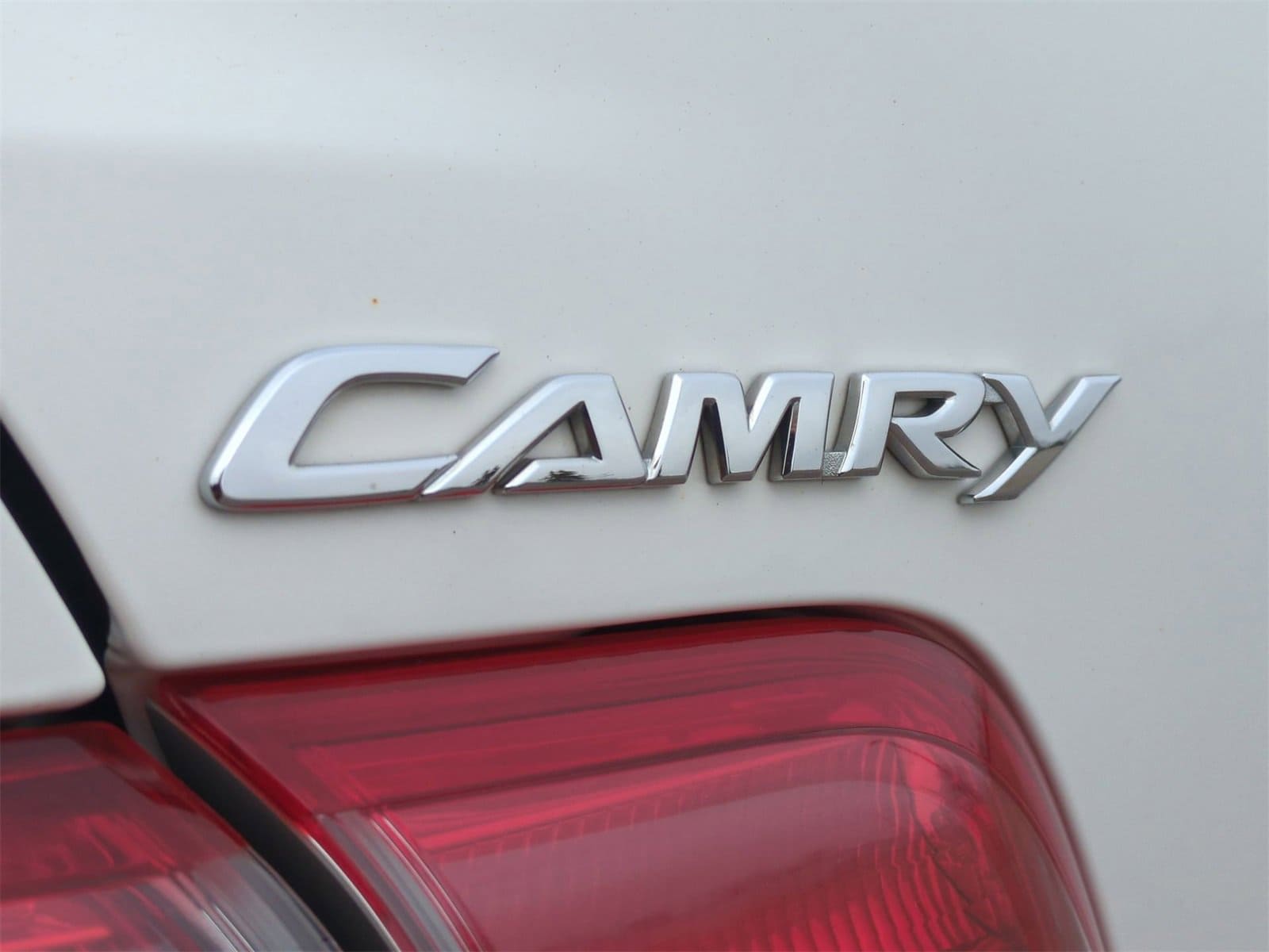 2010 Toyota Camry XLE 13