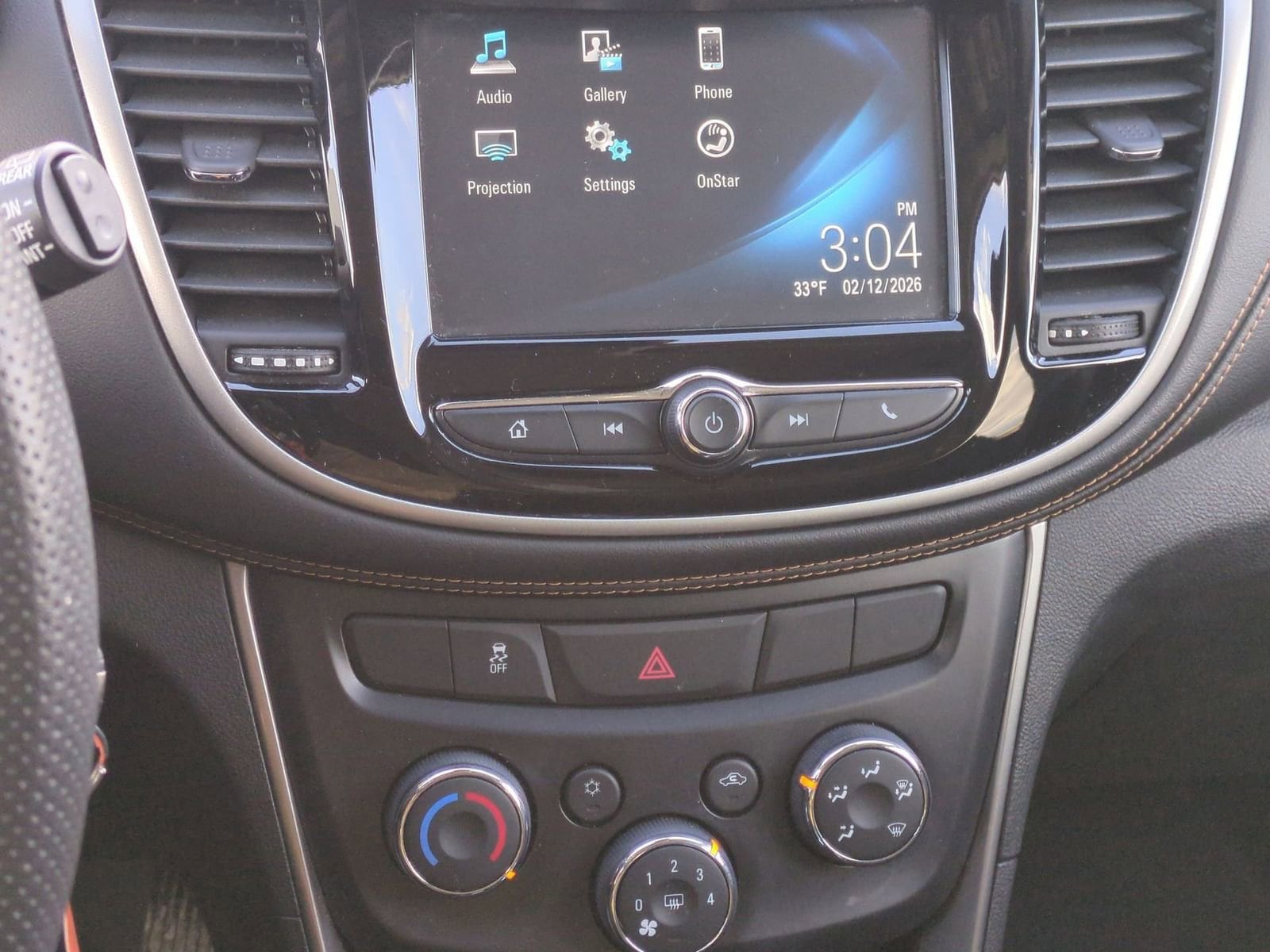 Thumbnail: 2017 Chevrolet Trax - 27