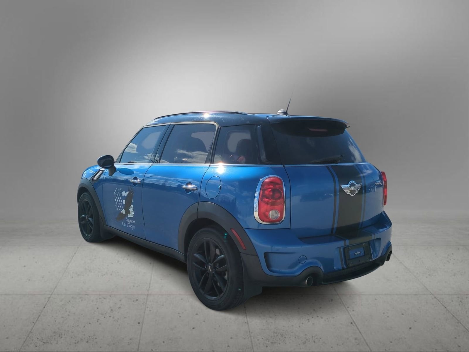 Thumbnail: 2014 MINI Cooper Countryman - 6
