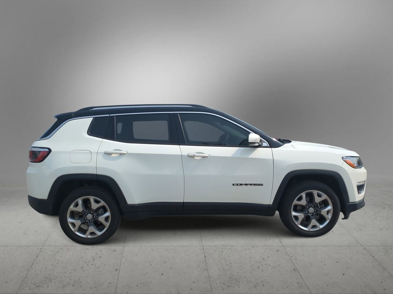 Thumbnail: 2020 Jeep Compass - 9