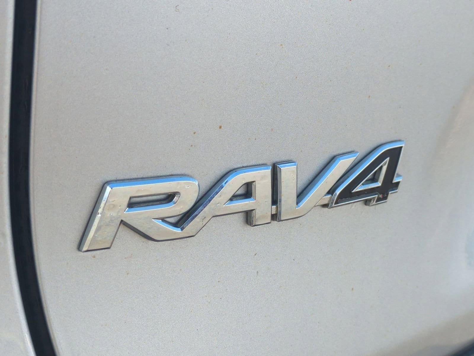 Thumbnail: 2020 Toyota RAV4 - 13