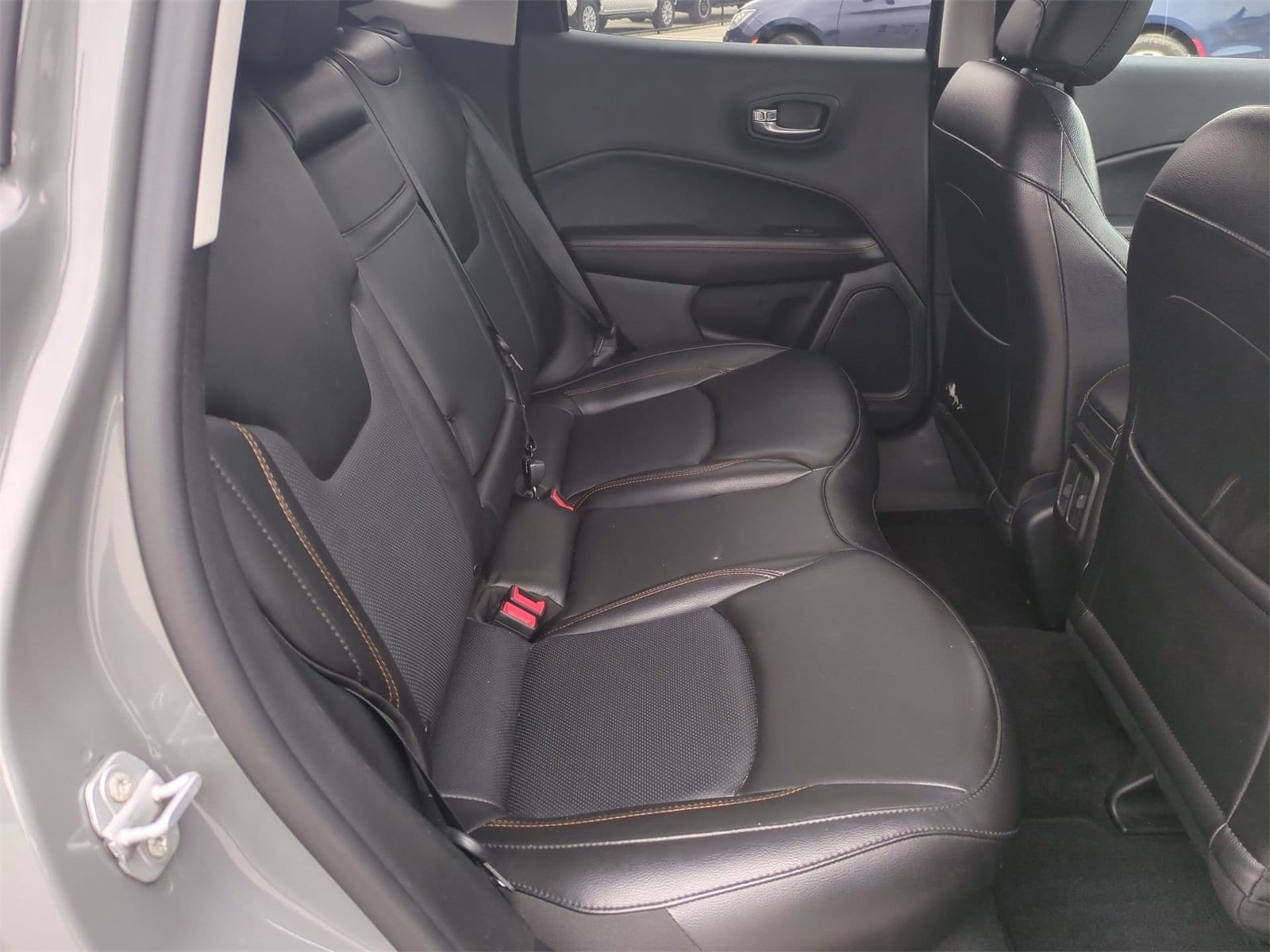 Thumbnail: 2020 Jeep Compass - 20