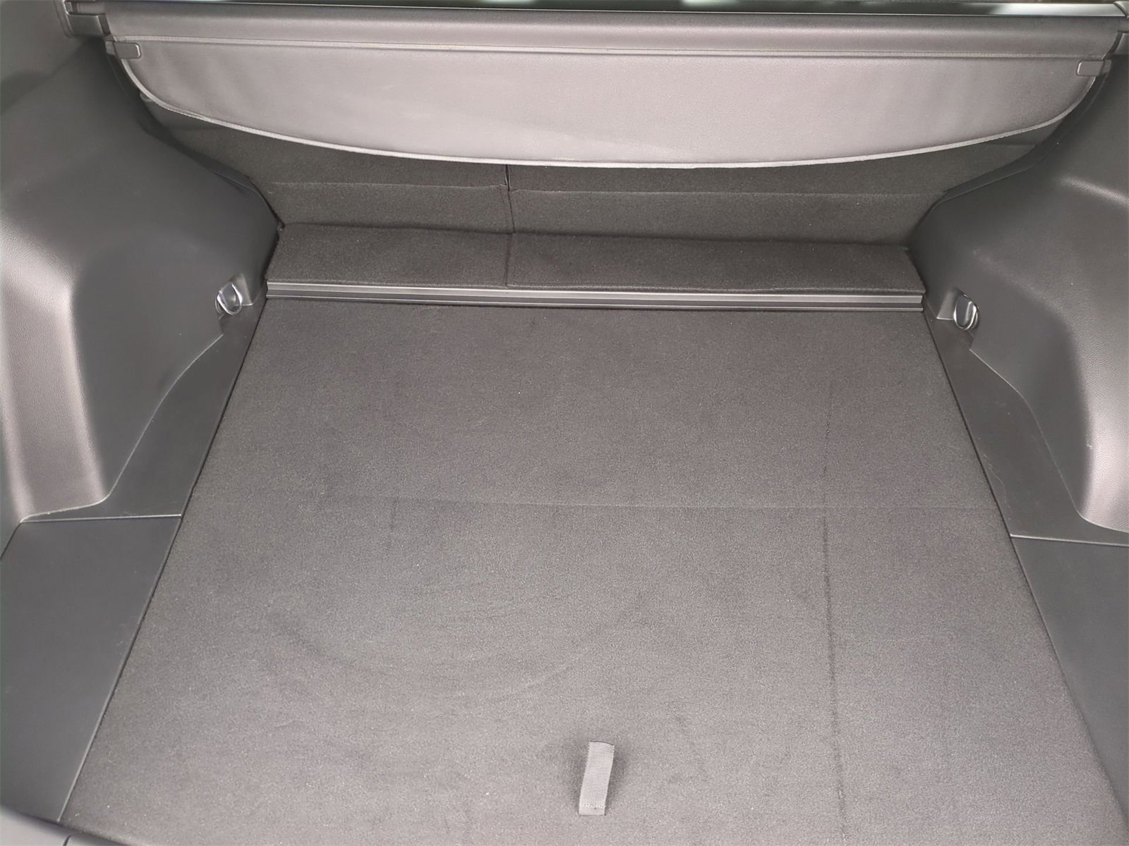 Thumbnail: 2025 Toyota RAV4 - 32