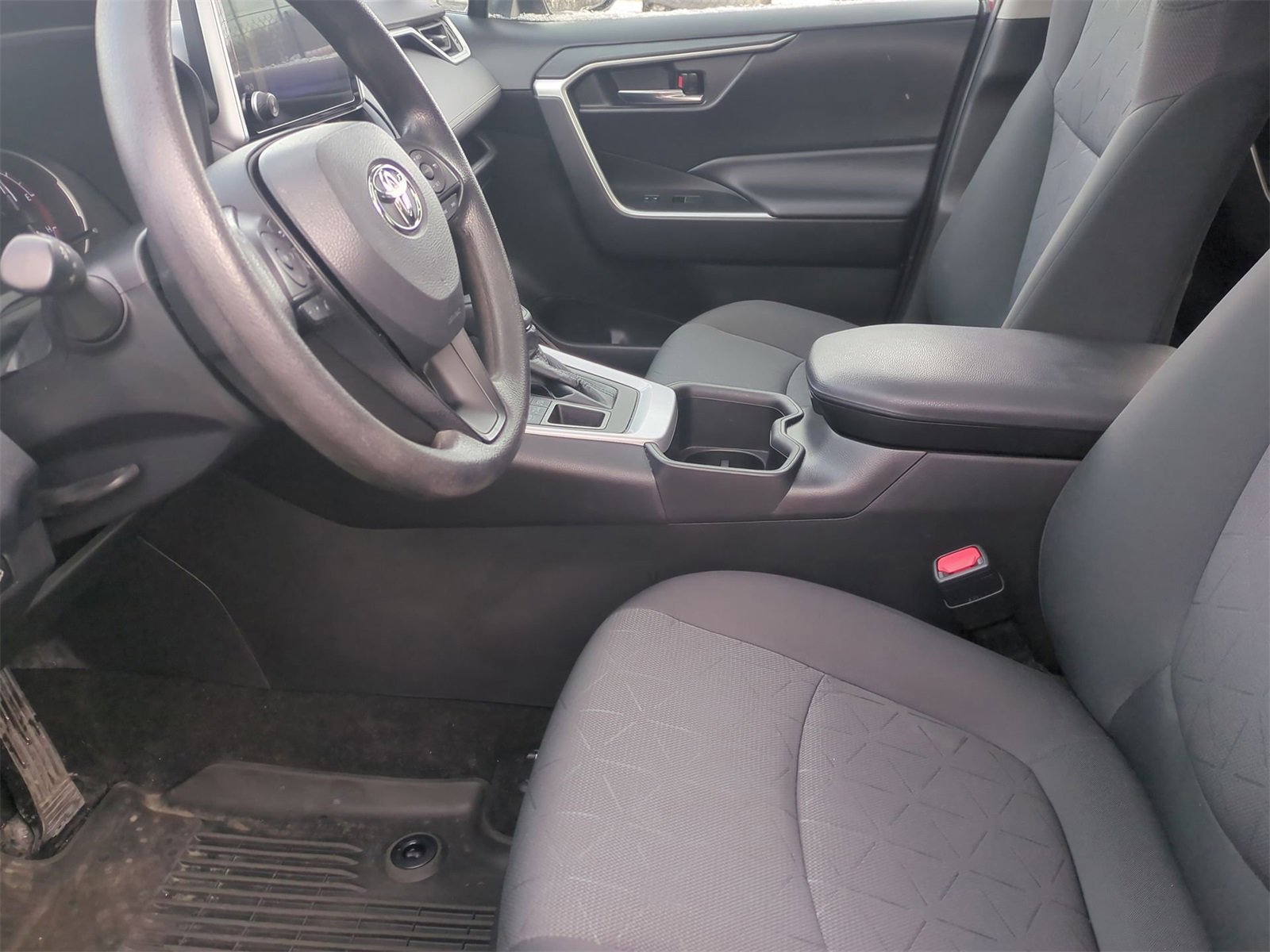 Thumbnail: 2023 Toyota RAV4 - 16