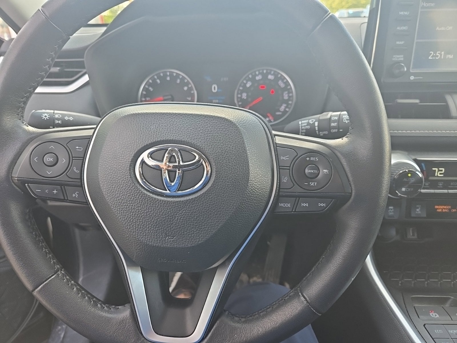 Thumbnail: 2022 Toyota RAV4 - 6
