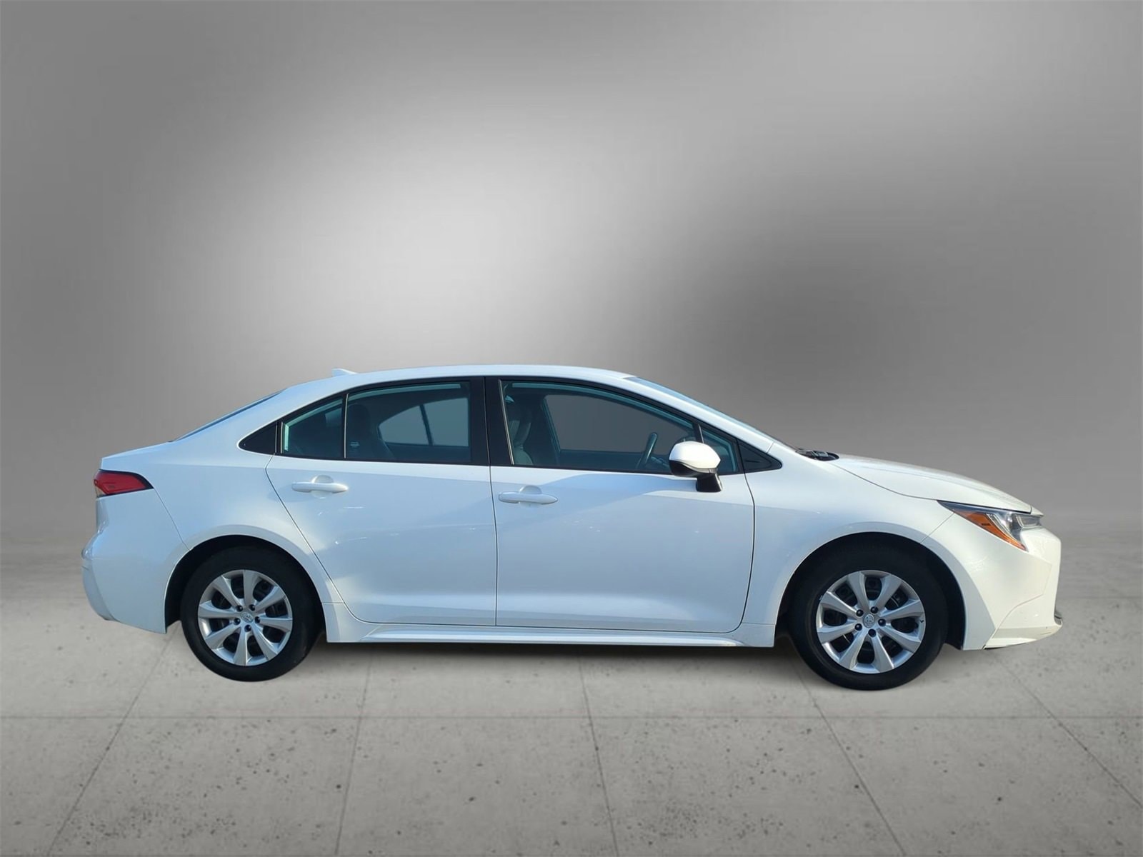 Thumbnail: 2023 Toyota Corolla - 9