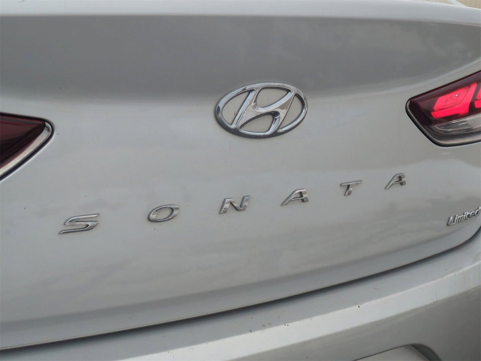 Thumbnail: 2018 Hyundai Sonata - 12