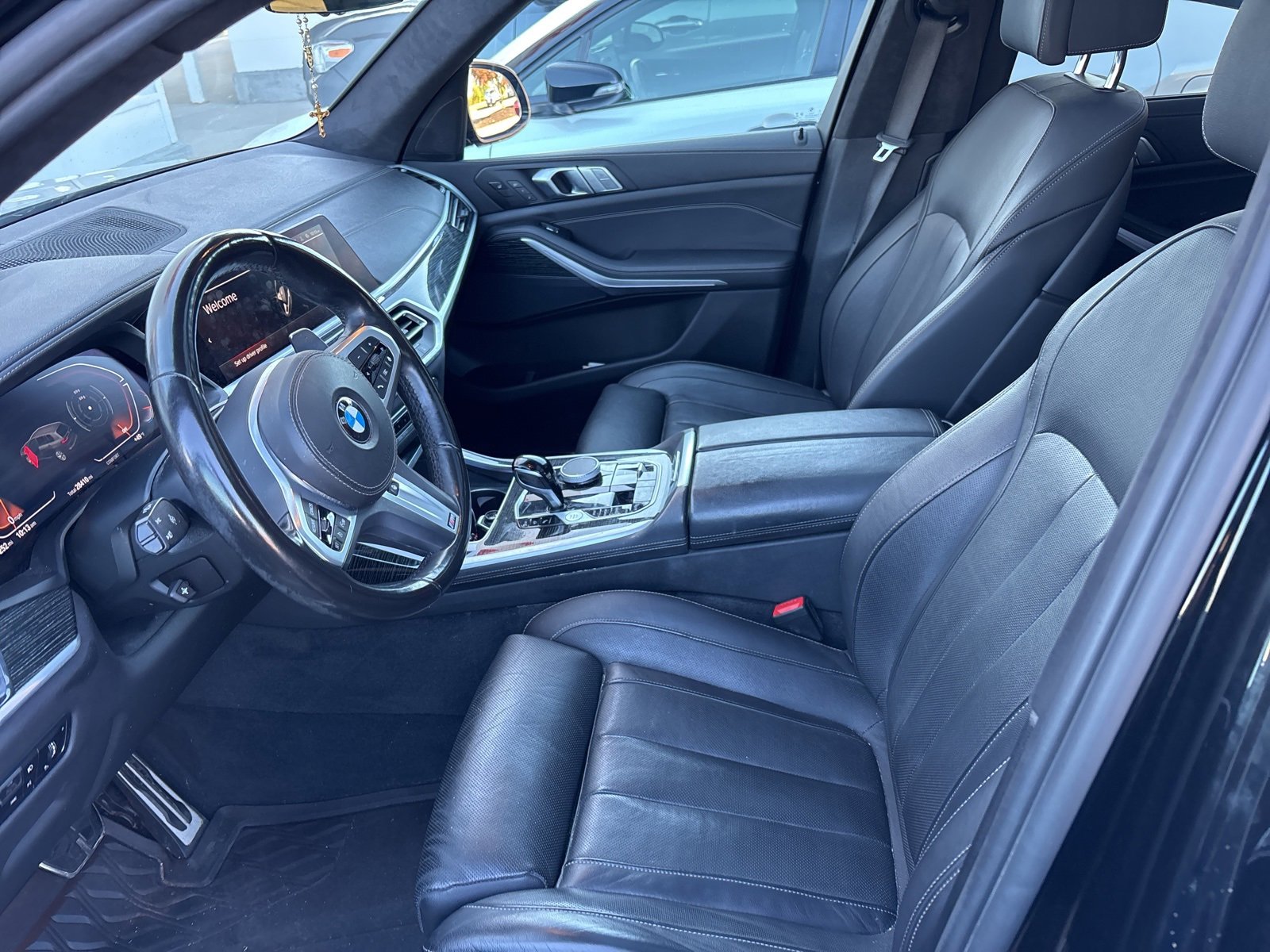 Thumbnail: 2022 BMW X7 - 10