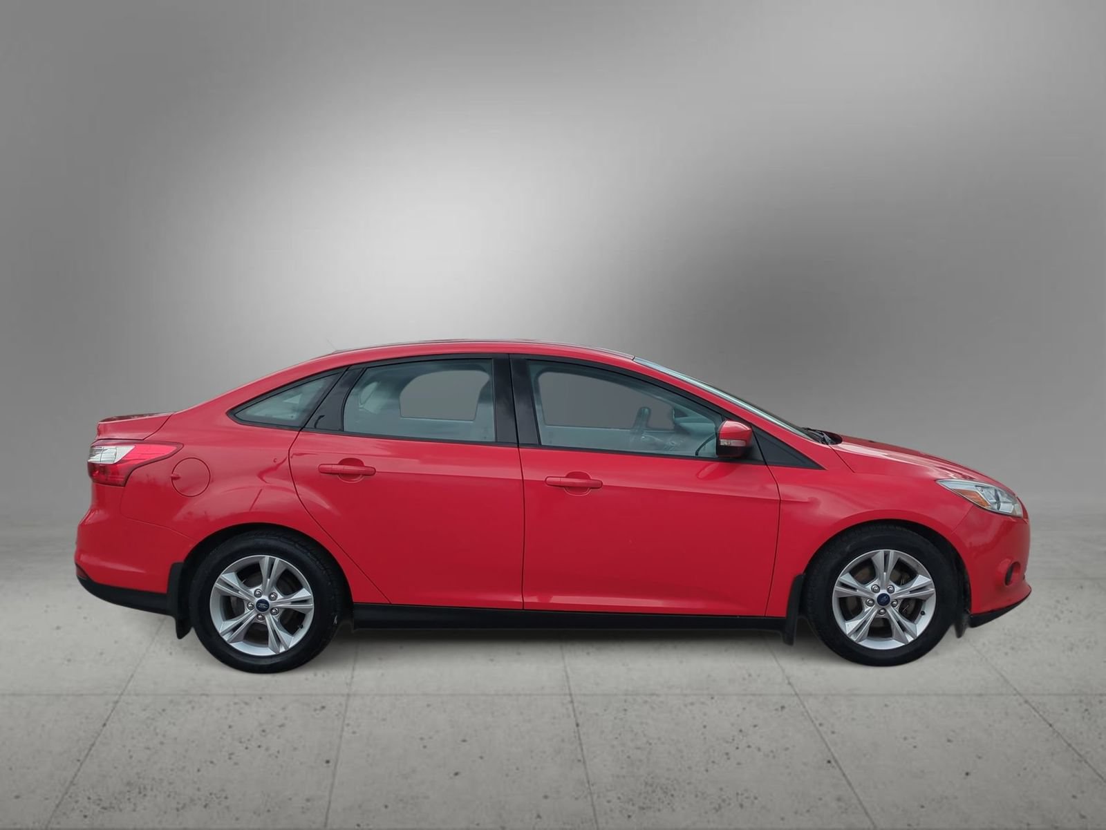 Thumbnail: 2014 Ford Focus - 9