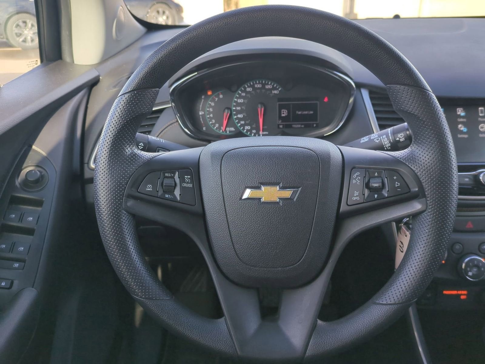 Thumbnail: 2017 Chevrolet Trax - 22