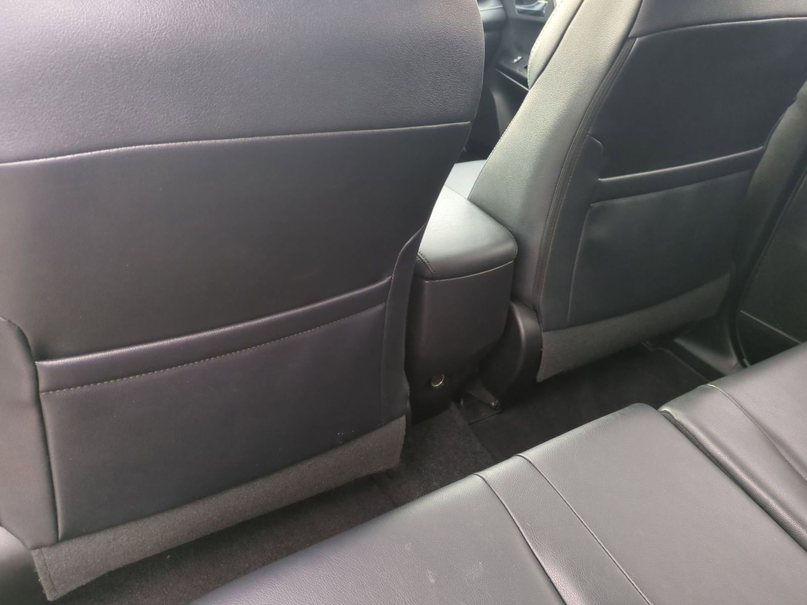 Thumbnail: 2017 Toyota RAV4 - 18