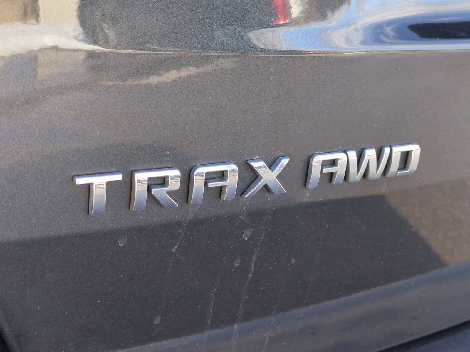 Thumbnail: 2017 Chevrolet Trax - 13