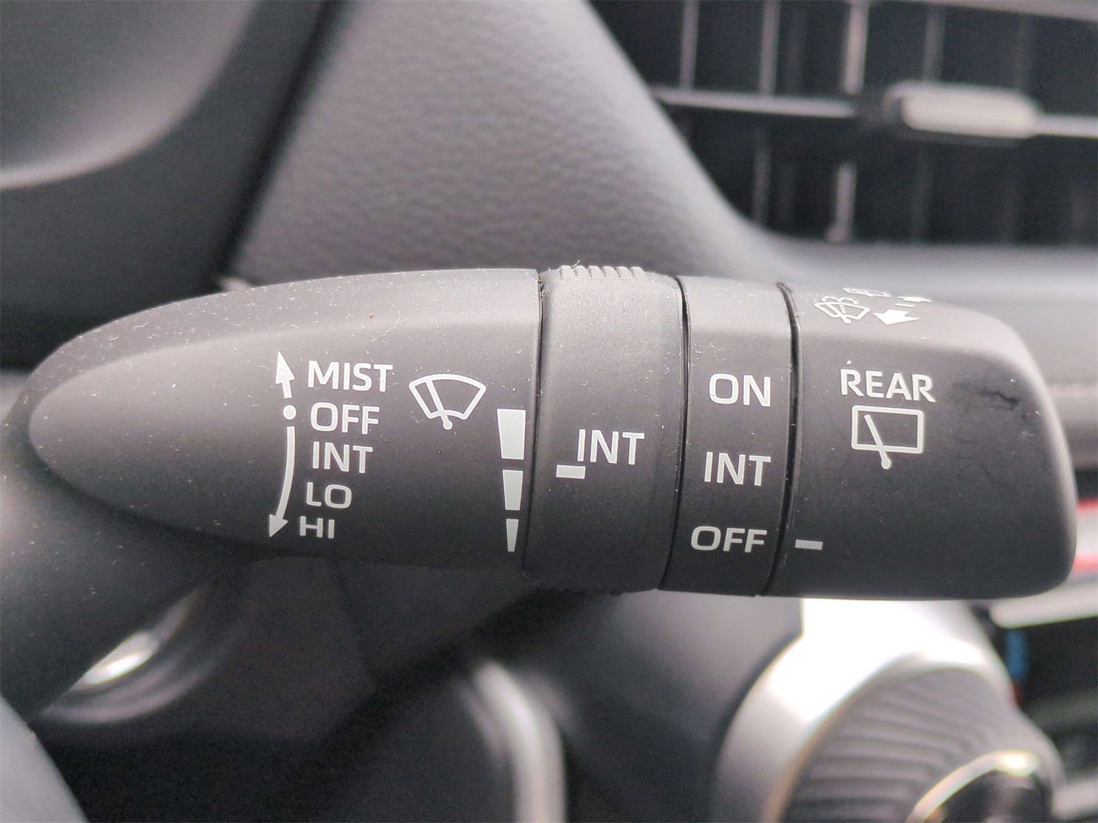 Thumbnail: 2025 Toyota RAV4 - 26