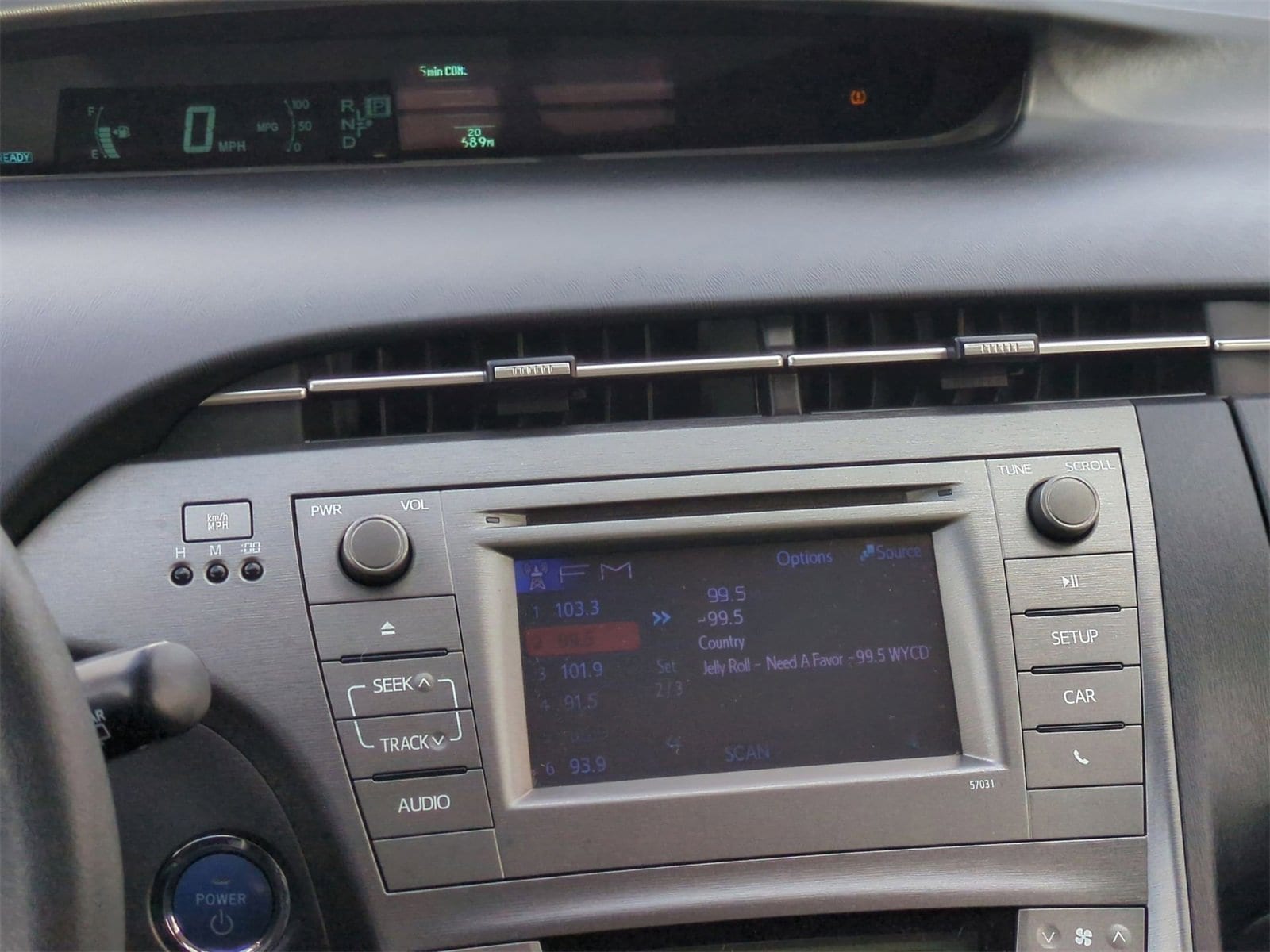 Thumbnail: 2012 Toyota Prius - 27