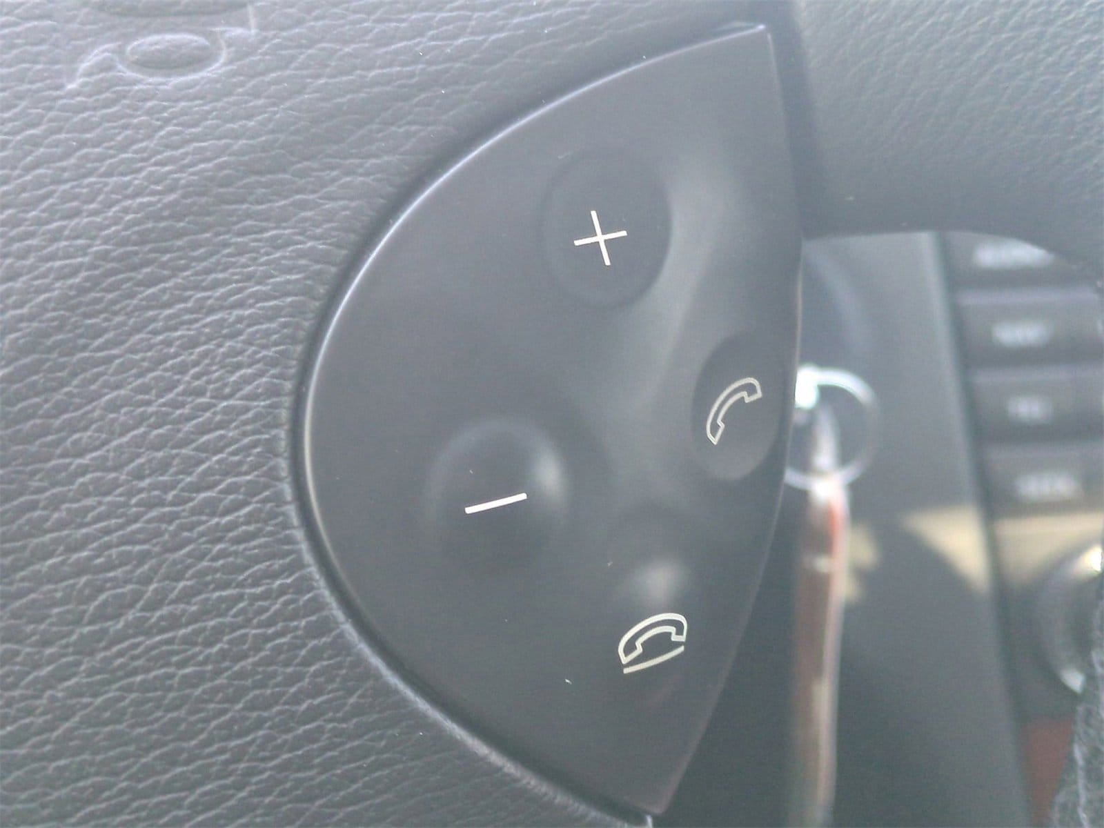 Thumbnail: 2006 Mercedes-Benz E-Class - 25