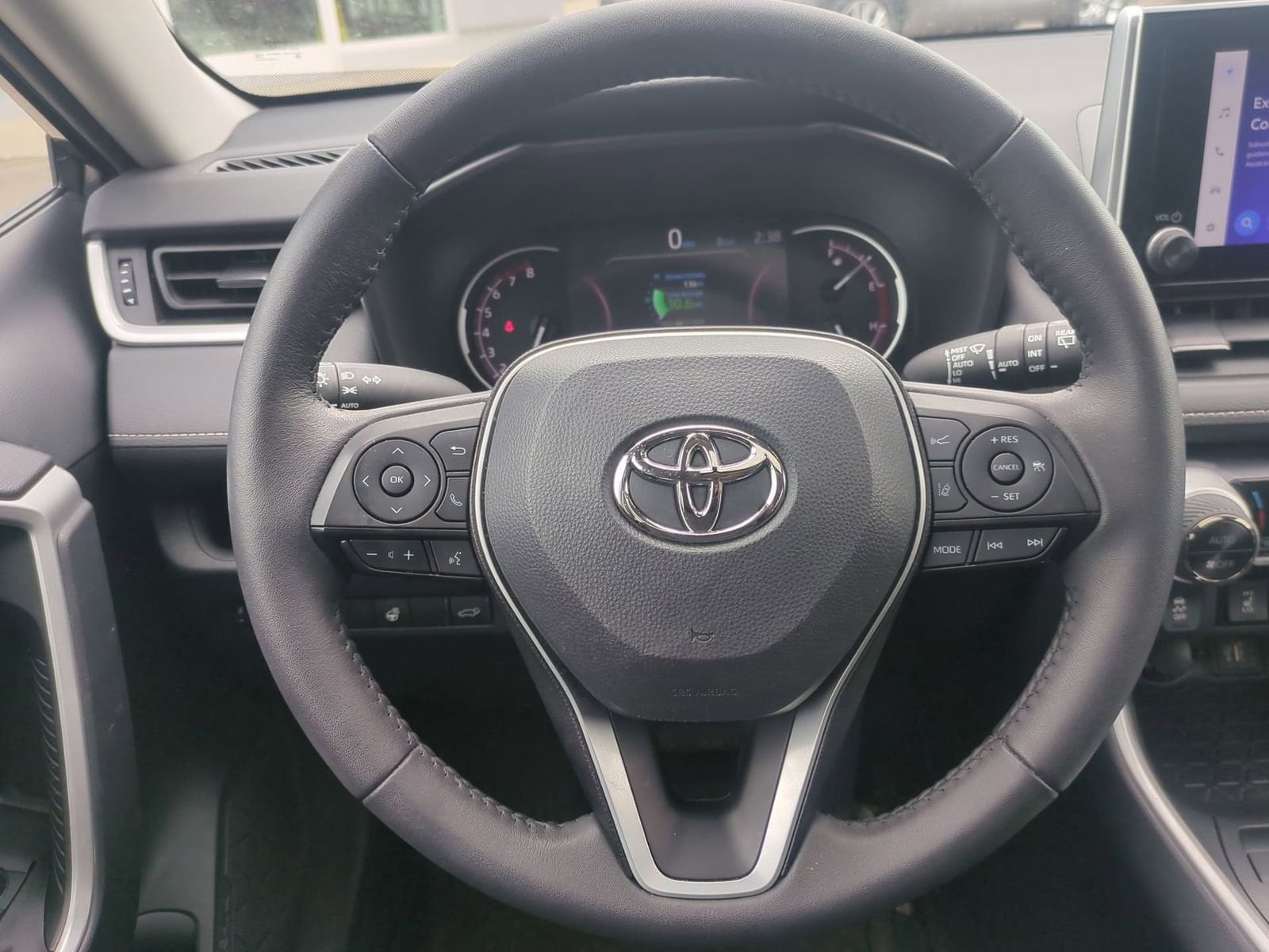 Thumbnail: 2023 Toyota RAV4 - 24