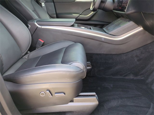 Thumbnail: 2022 Tesla Model X - 20