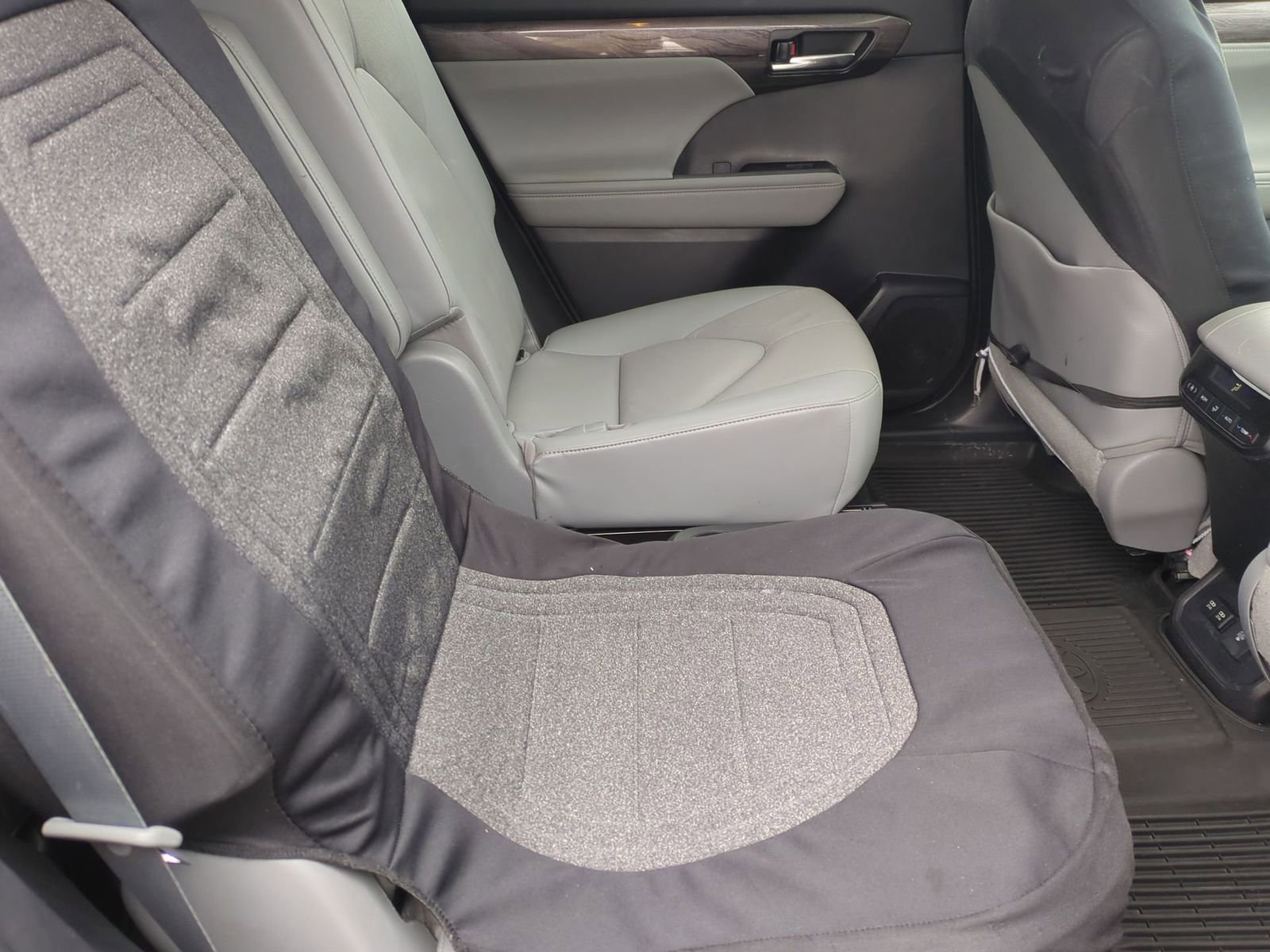 Thumbnail: 2021 Toyota Highlander - 21