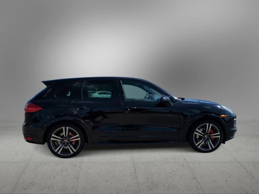 Thumbnail: 2014 Porsche Cayenne - 9