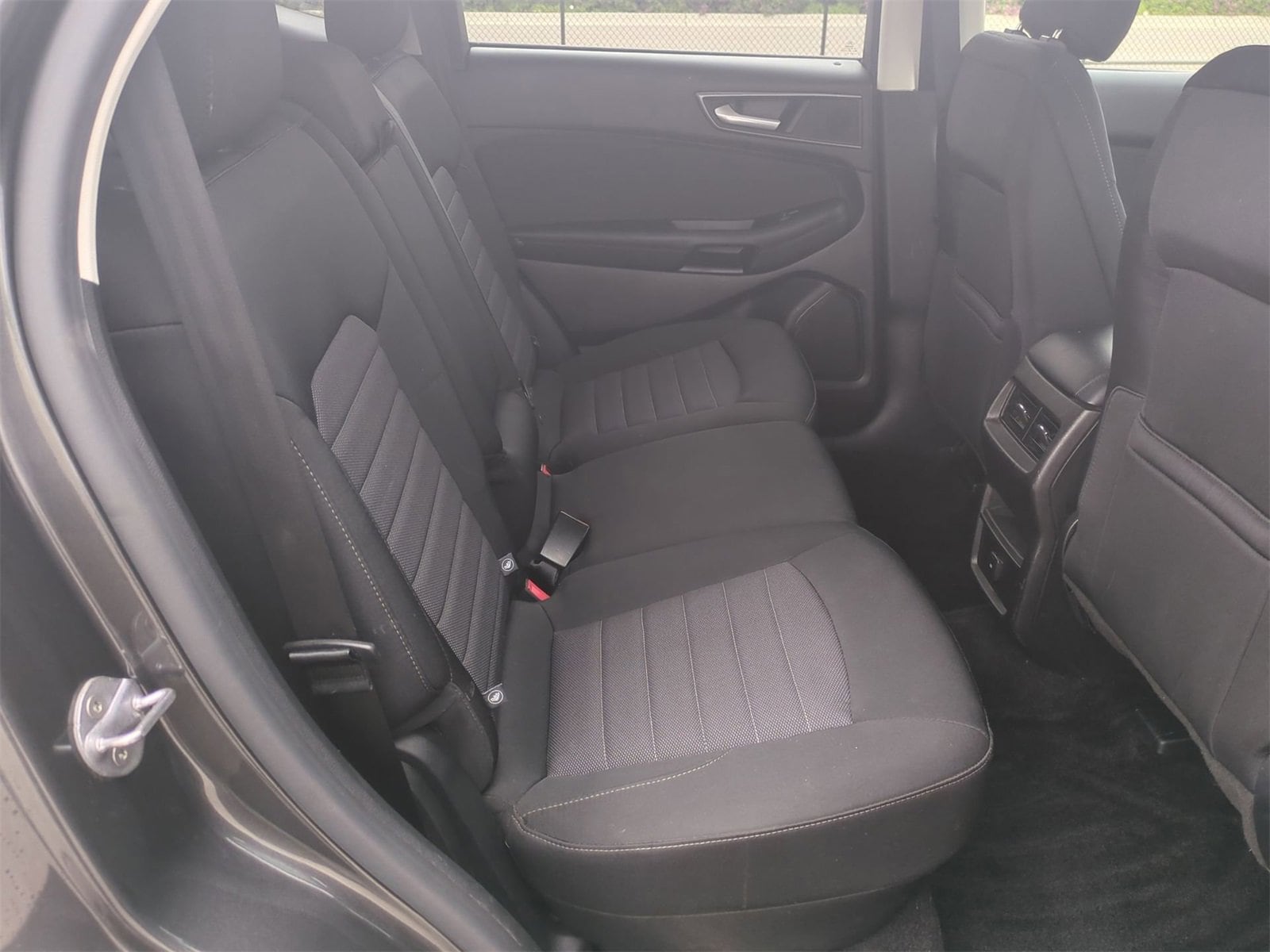 Thumbnail: 2016 Ford Edge - 20