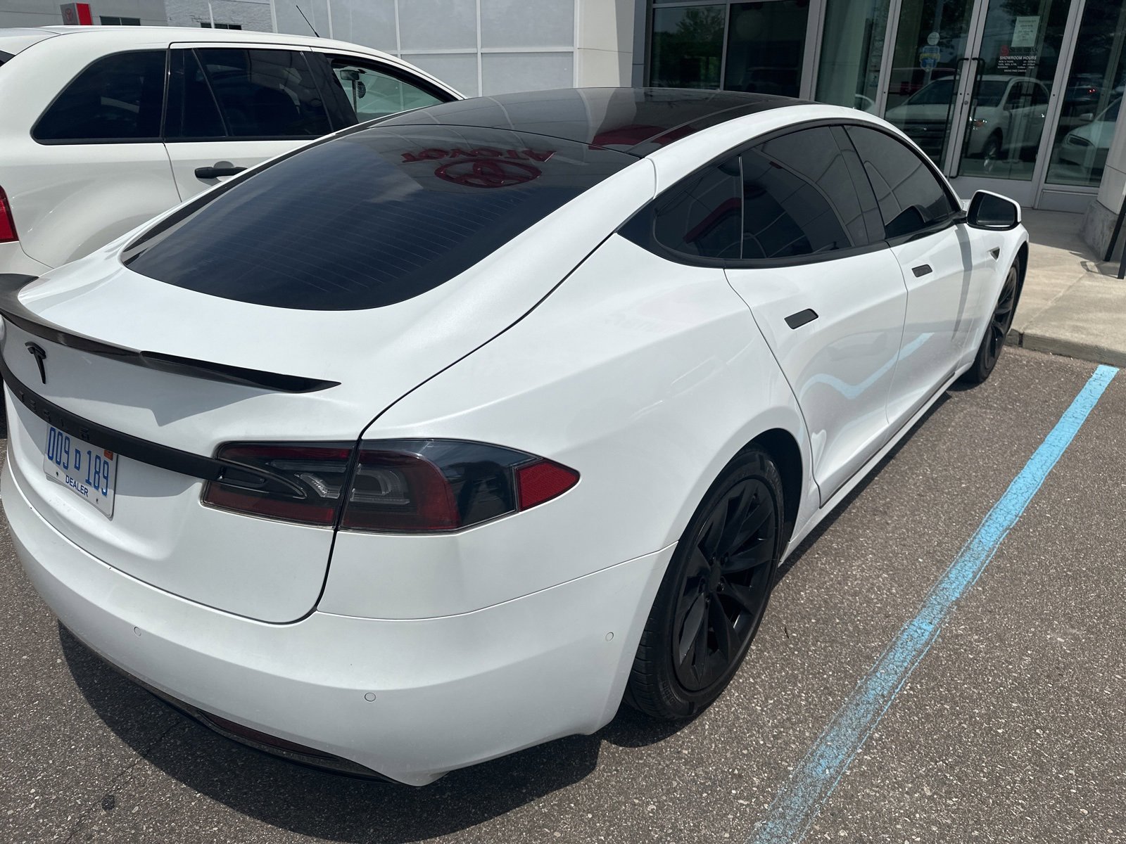 Thumbnail: 2016 Tesla Model S - 4