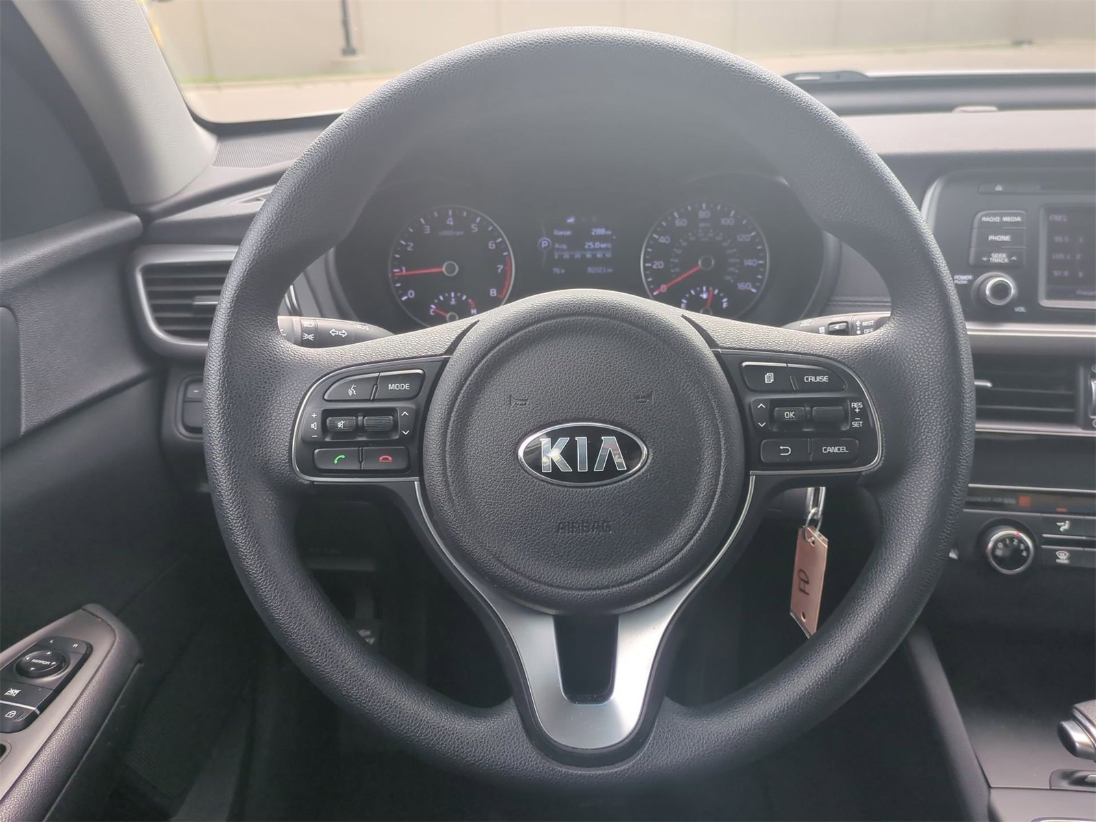 Thumbnail: 2016 Kia Optima - 22
