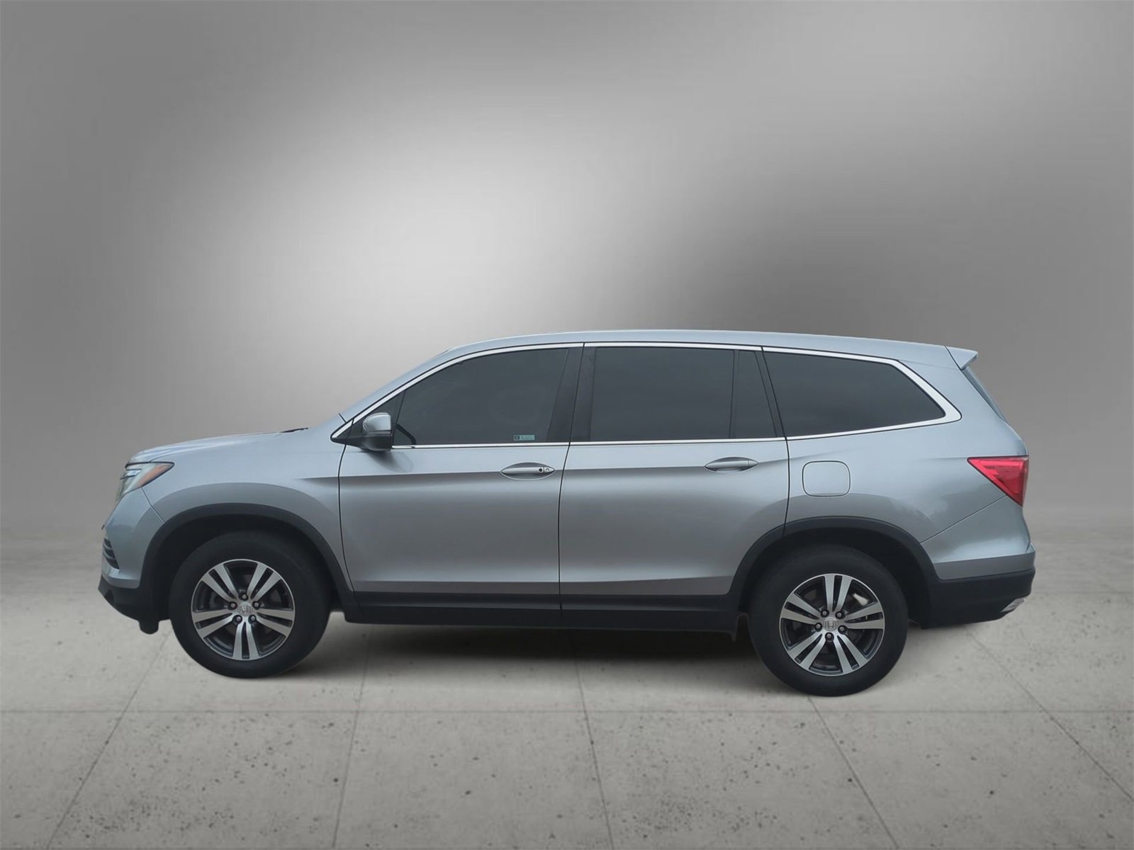 Thumbnail: 2018 Honda Pilot - 5
