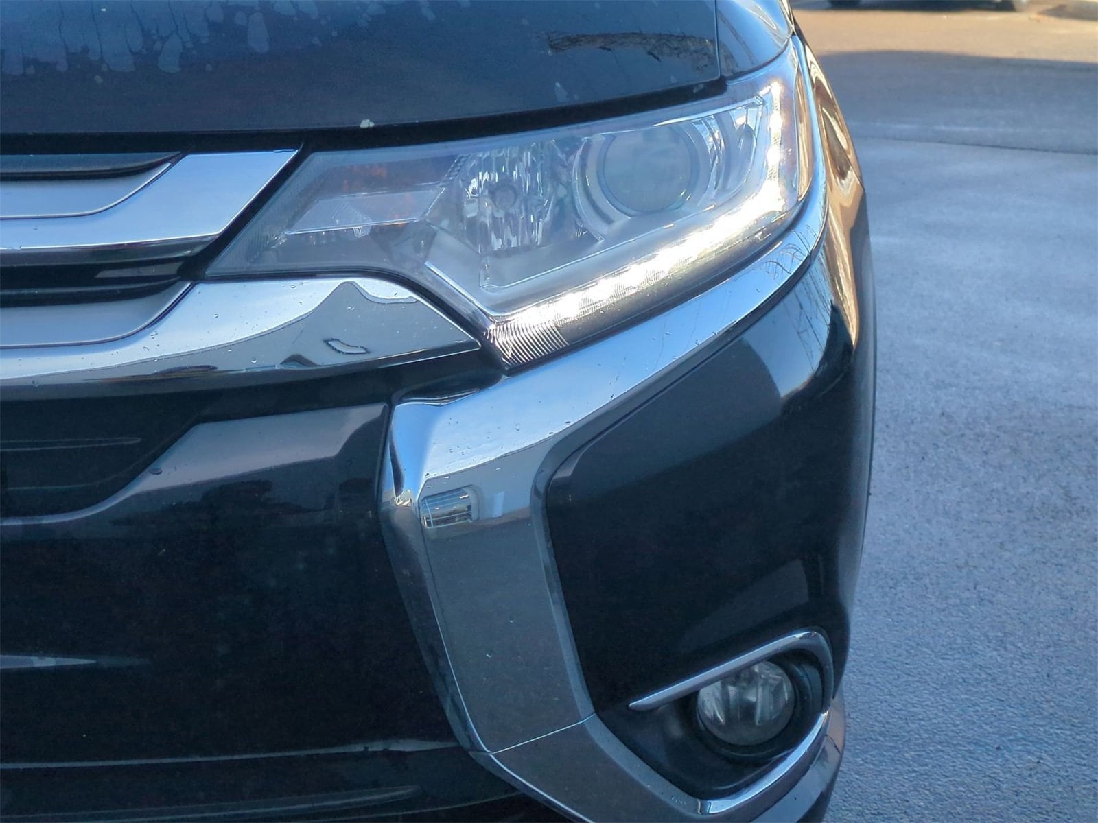 Thumbnail: 2017 Mitsubishi Outlander - 11