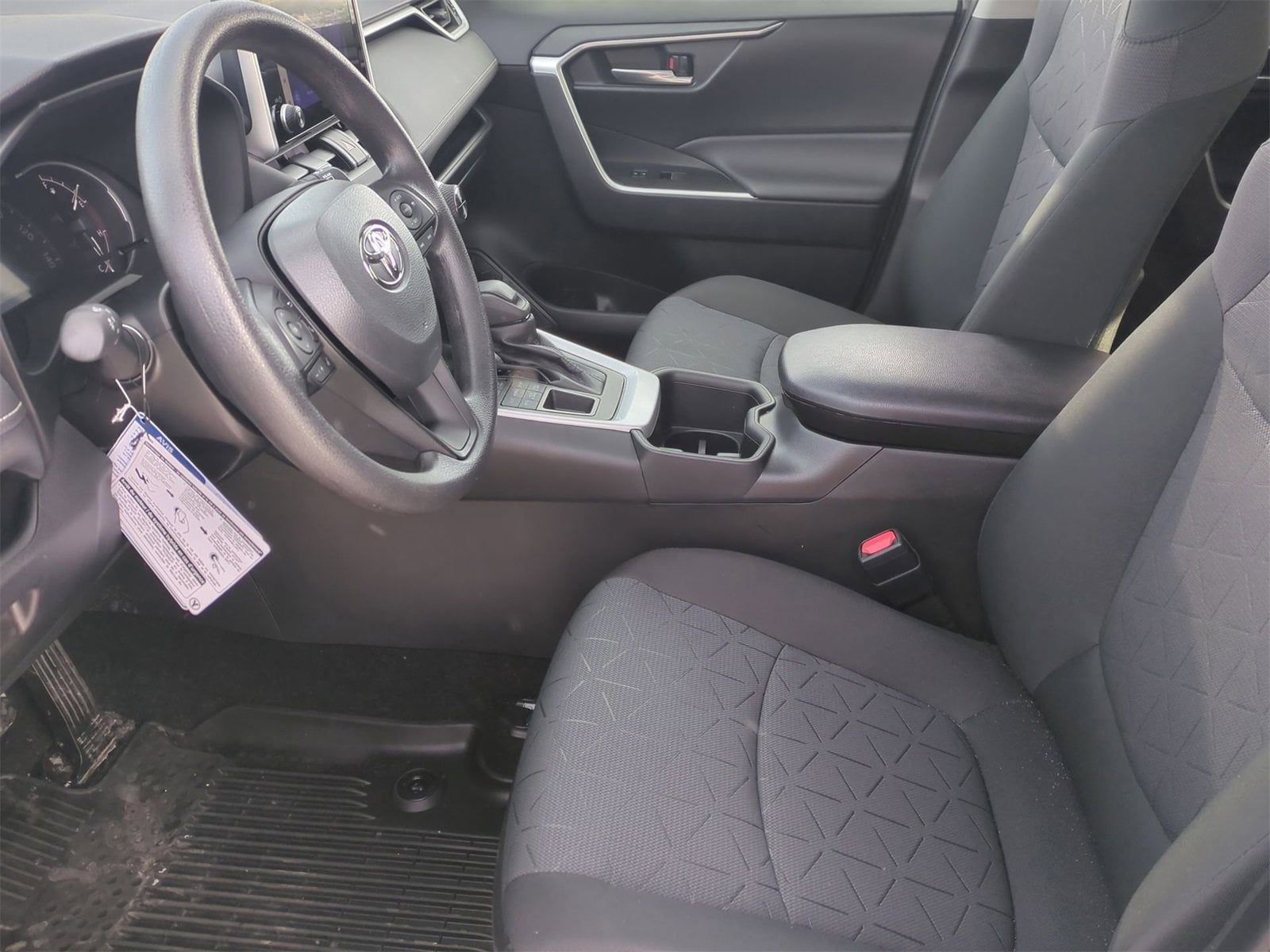 Thumbnail: 2025 Toyota RAV4 - 16