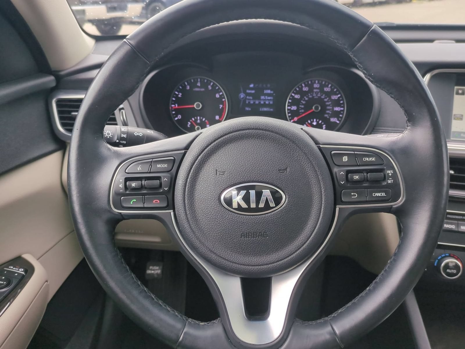 Thumbnail: 2017 Kia Optima - 24