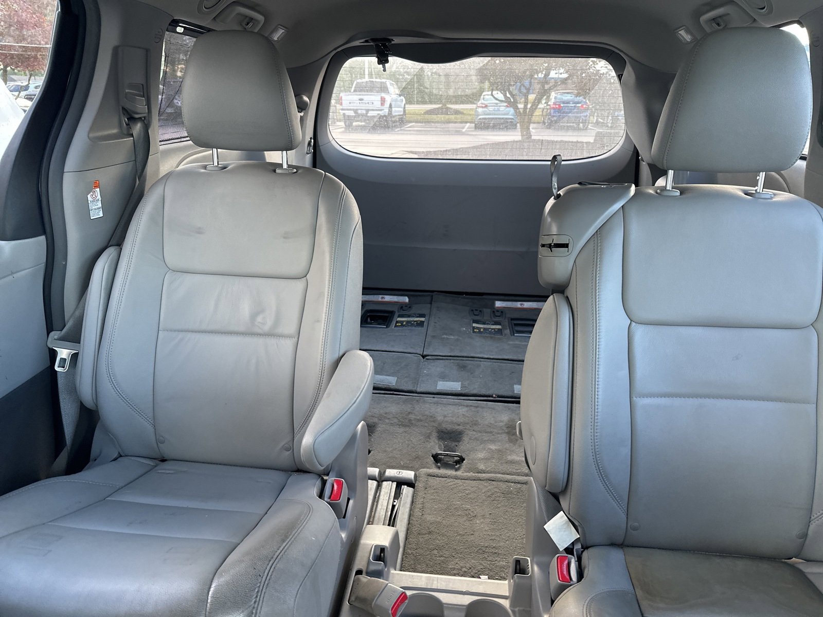 Thumbnail: 2015 Toyota Sienna - 7