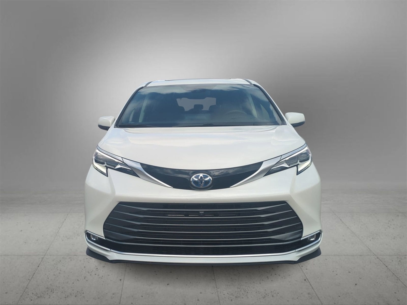 Thumbnail: 2021 Toyota Sienna - 3