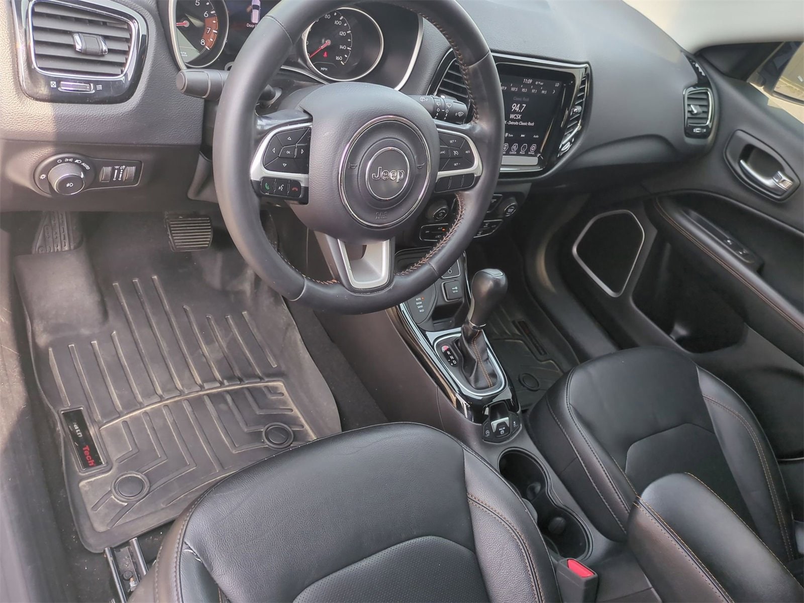 Thumbnail: 2020 Jeep Compass - 10
