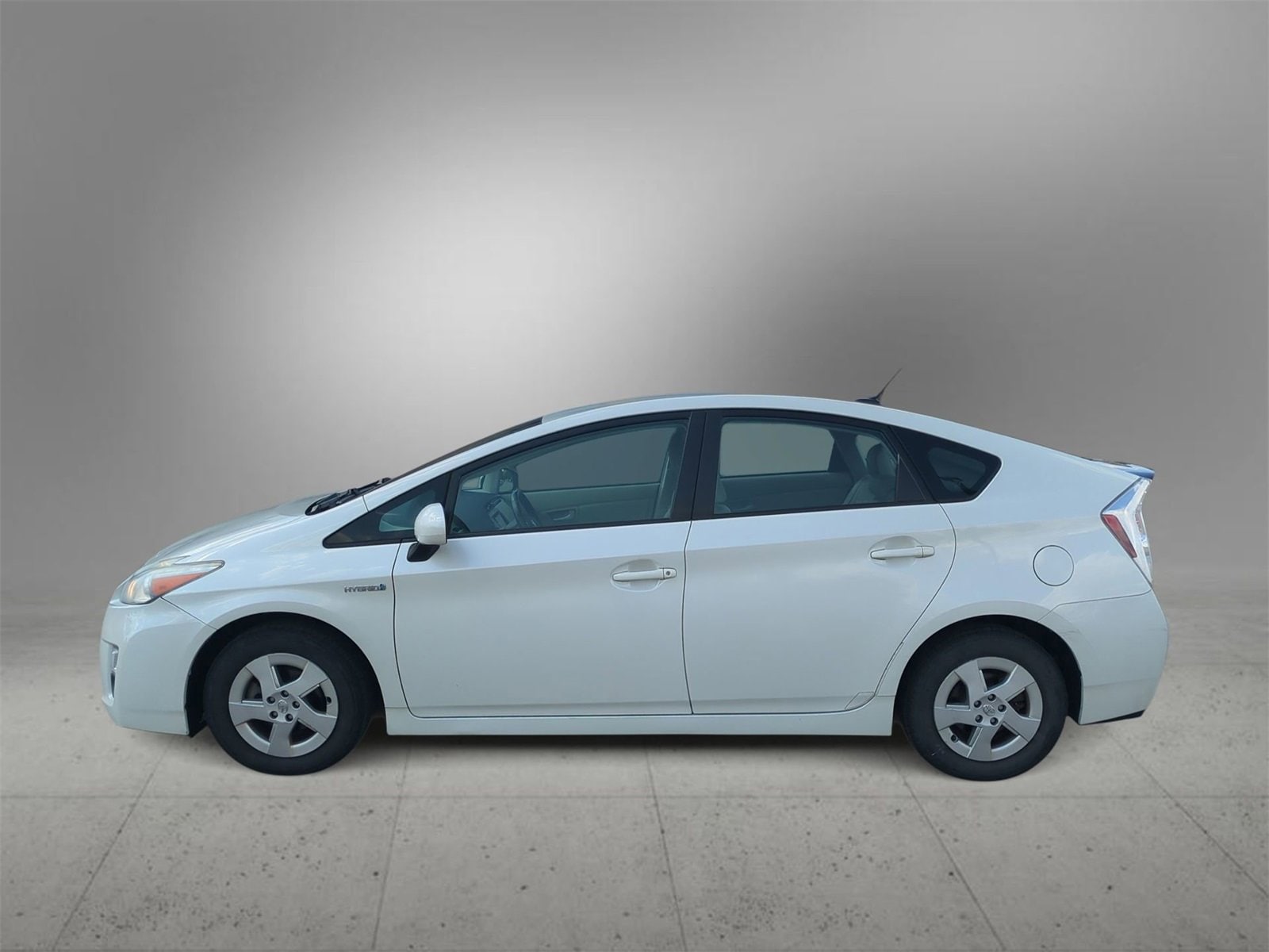 Thumbnail: 2010 Toyota Prius - 5