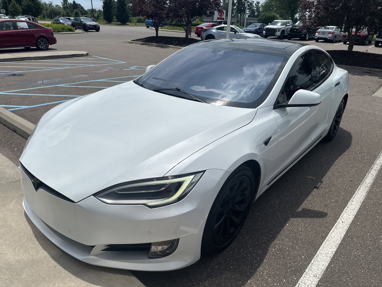 Thumbnail: 2016 Tesla Model S - 1
