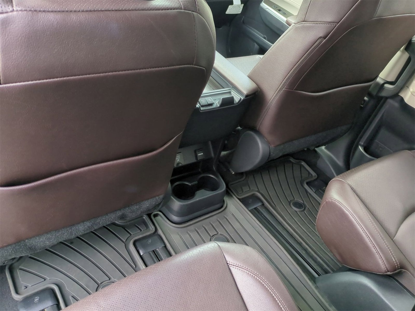 Thumbnail: 2021 Toyota Sienna - 18