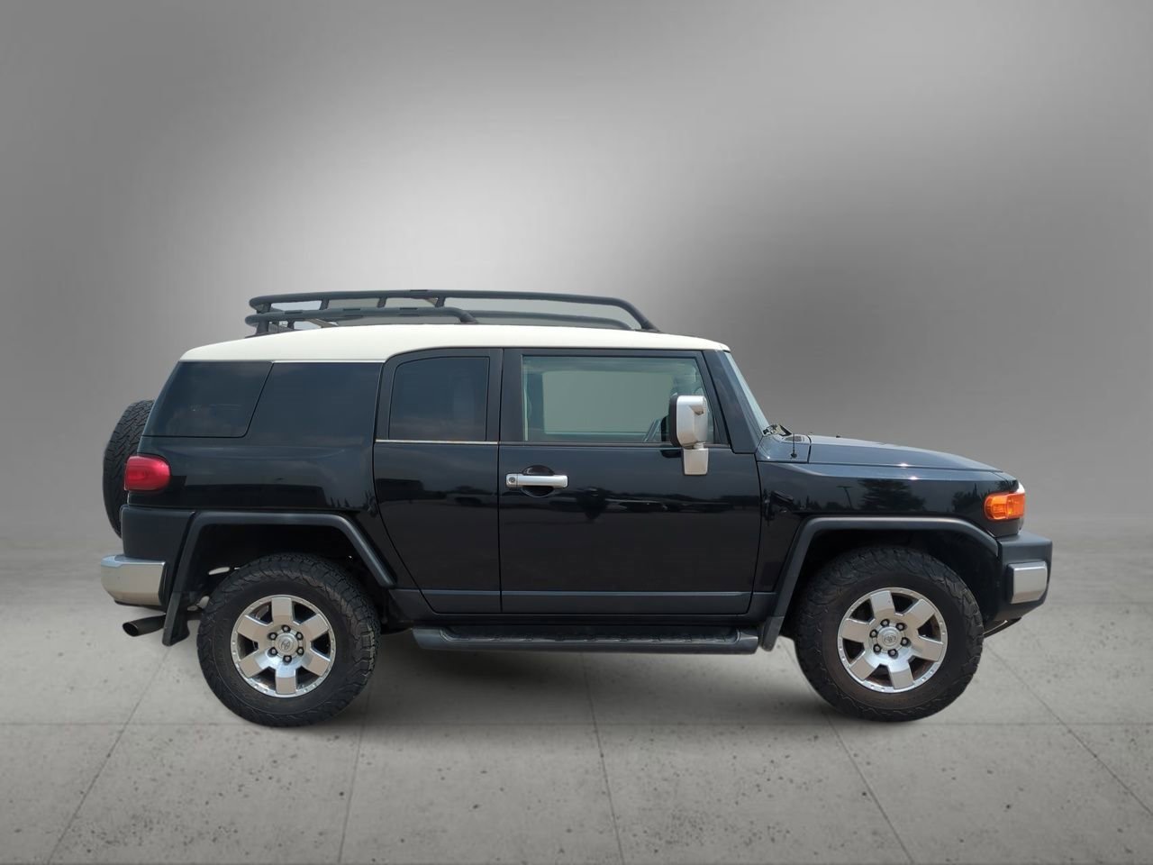 Thumbnail: 2007 Toyota FJ Cruiser - 9