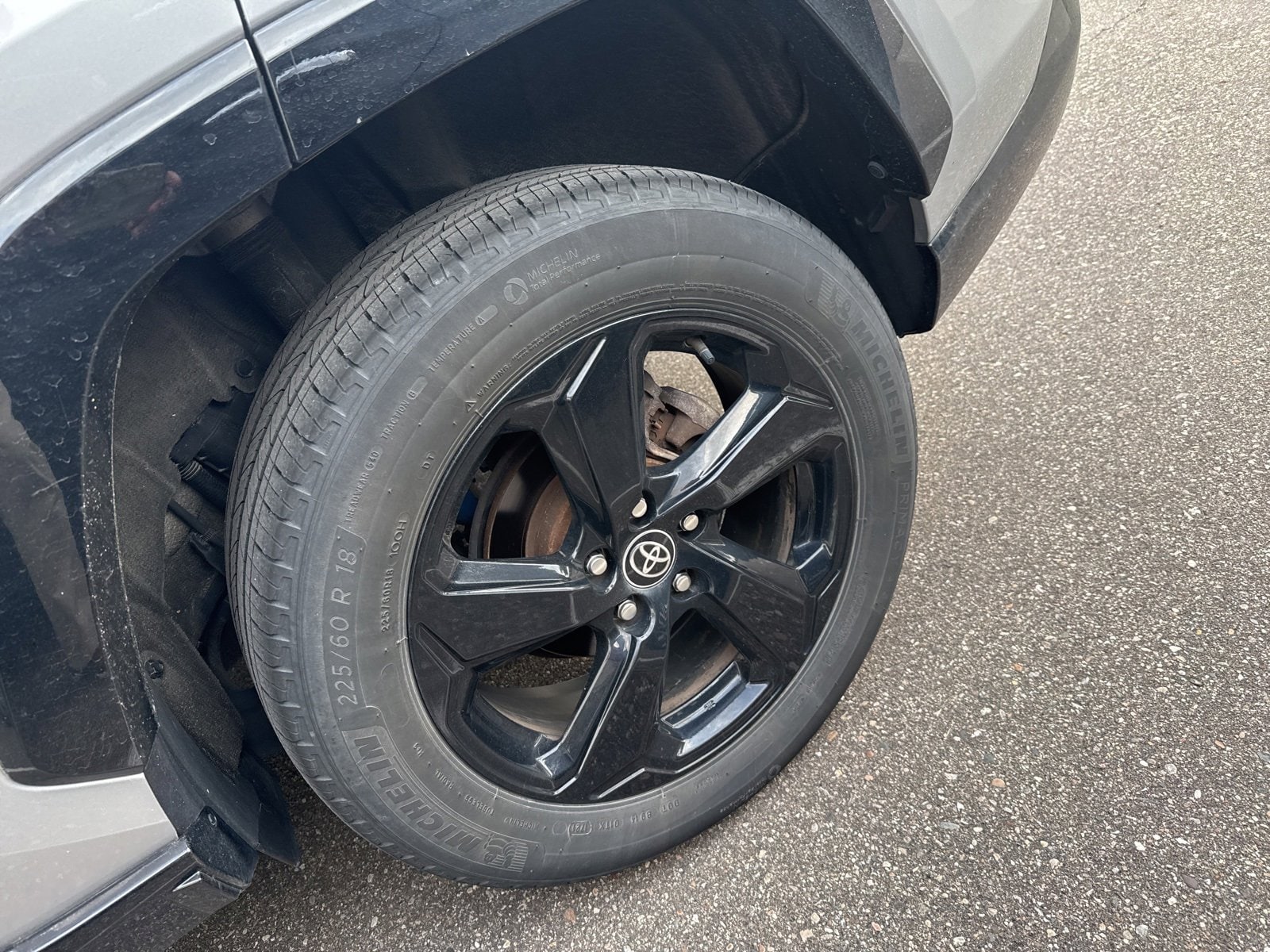 Thumbnail: 2021 Toyota RAV4 - 15