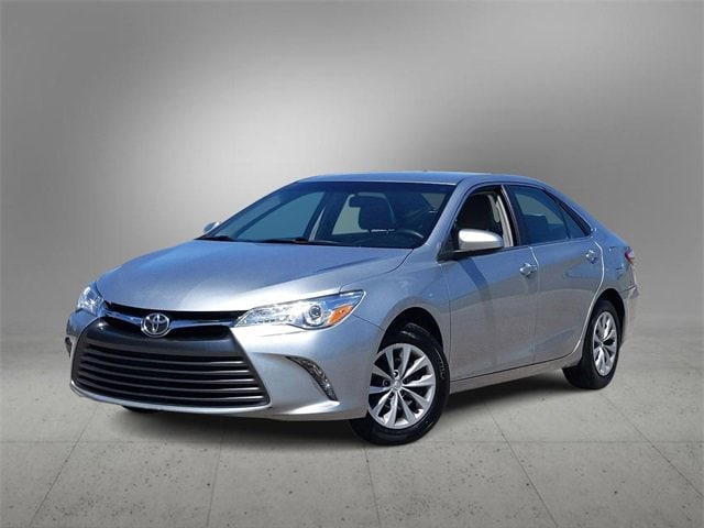 2017 Toyota Camry LE -
                Farmington Hills, MI