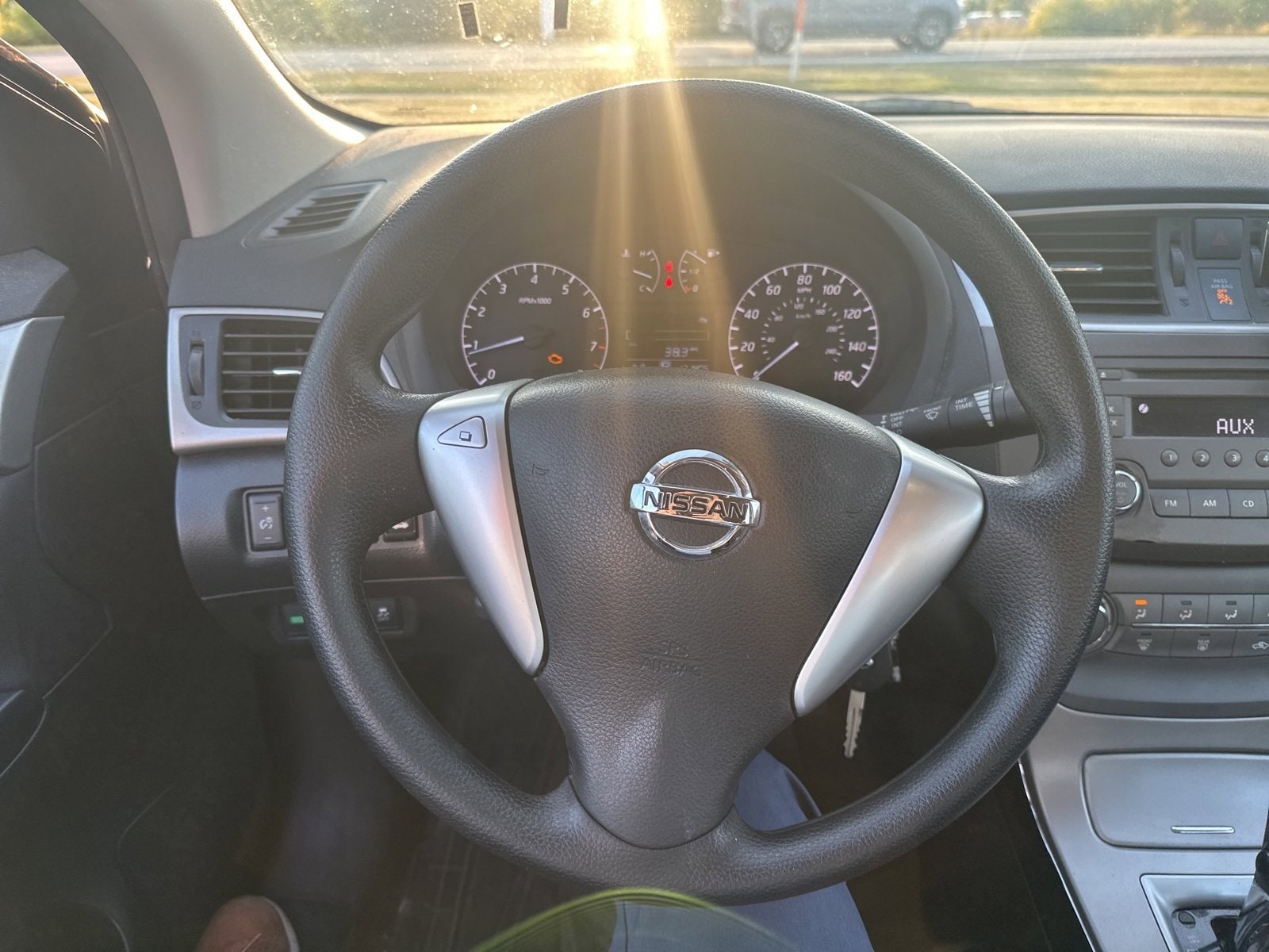 Thumbnail: 2014 Nissan Sentra - 6