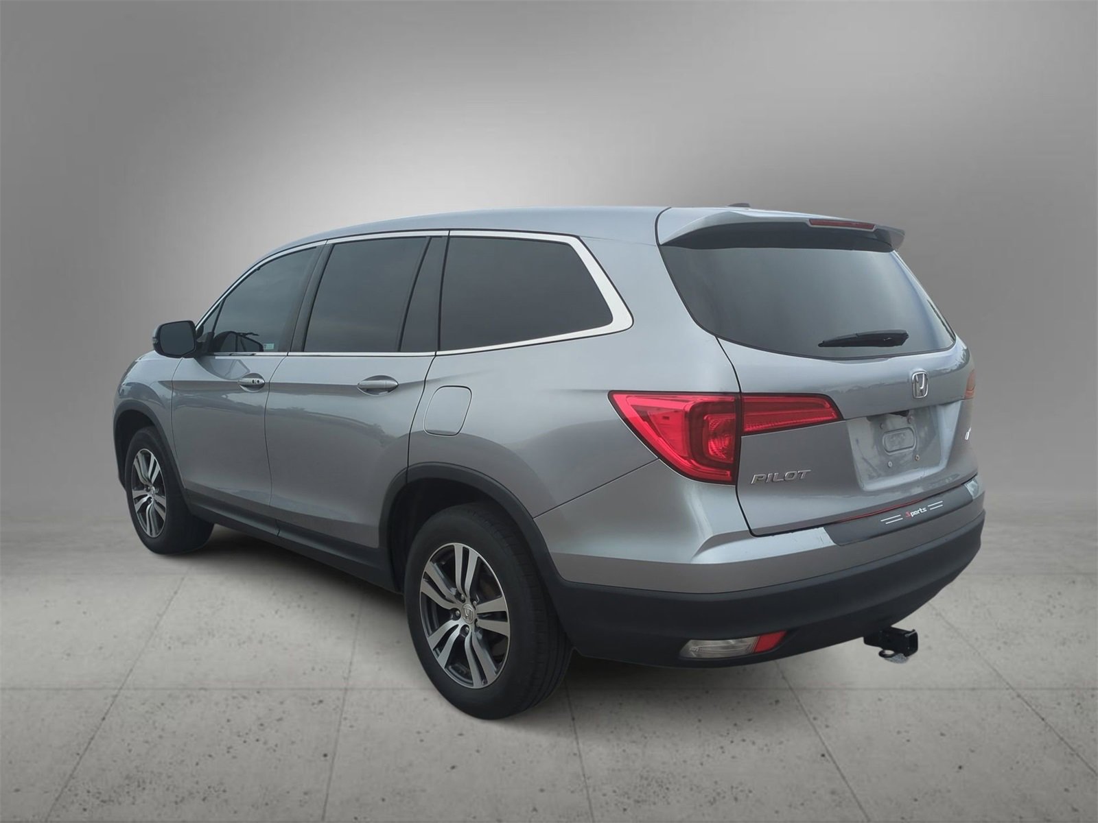 Thumbnail: 2018 Honda Pilot - 6
