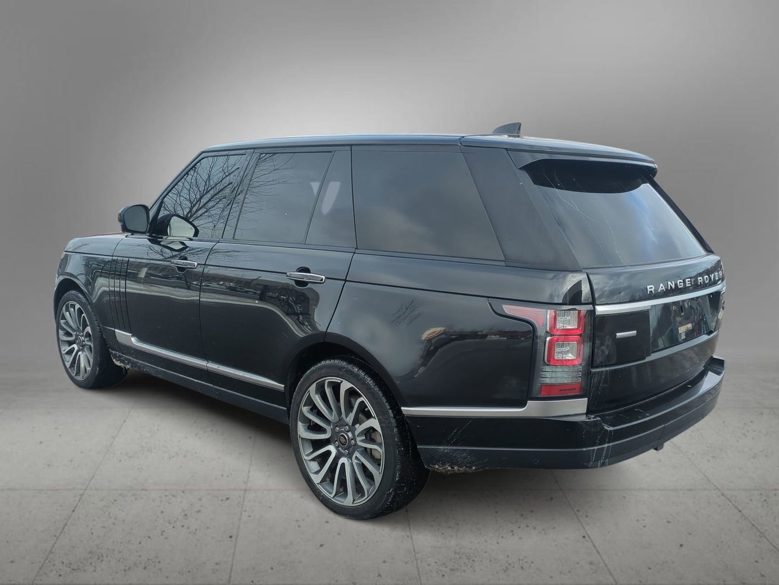 Thumbnail: 2017 Land Rover Range Rover - 6