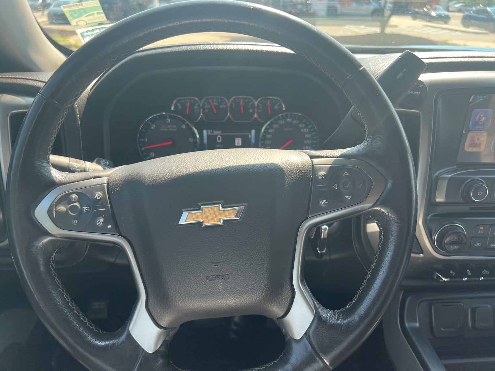 Thumbnail: 2018 Chevrolet Silverado 1500 - 11