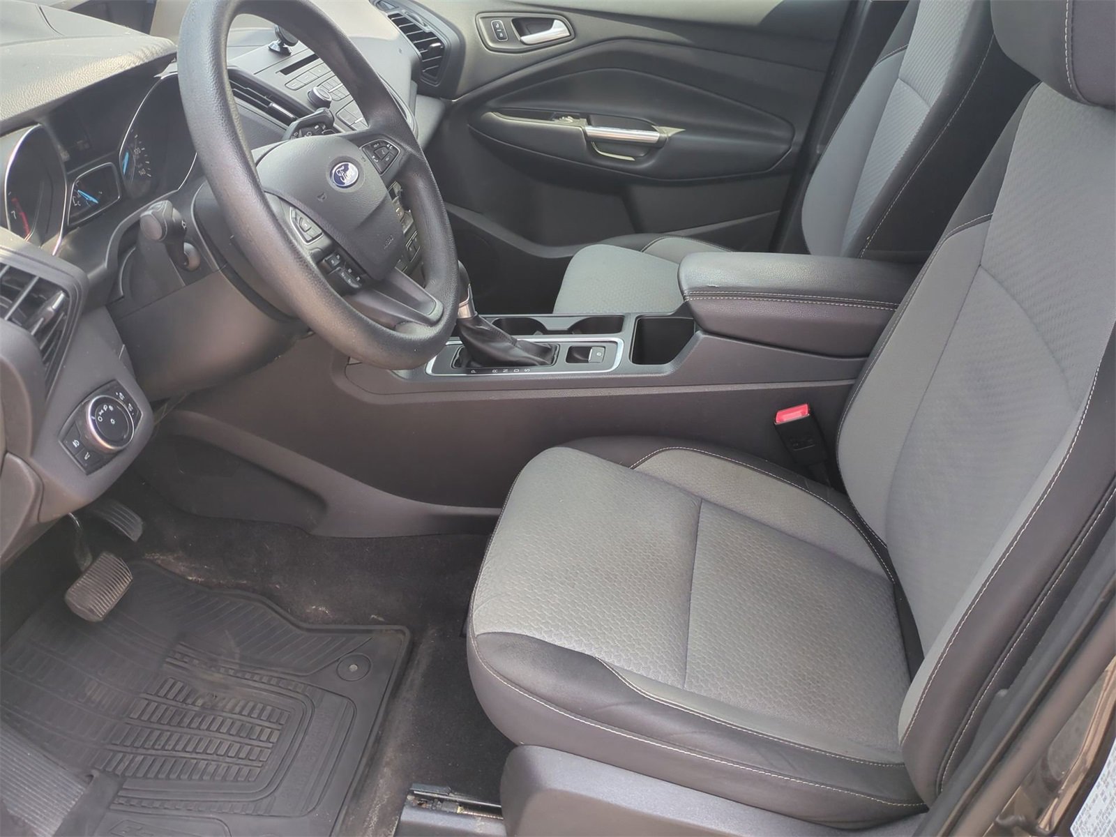 Thumbnail: 2017 Ford Escape - 16