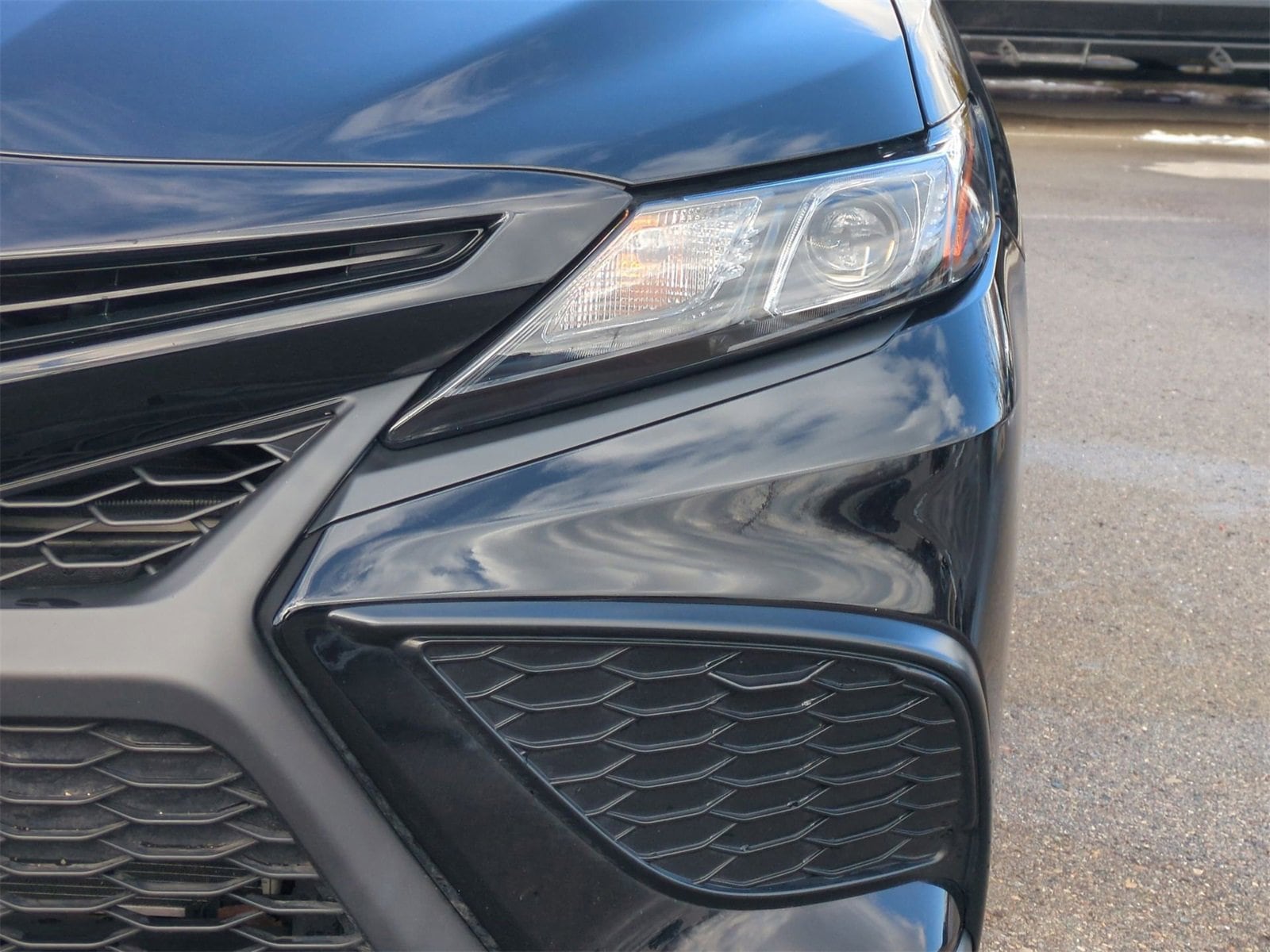 Thumbnail: 2023 Toyota Camry - 11