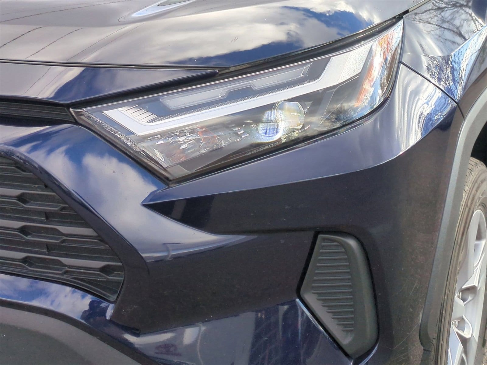 Thumbnail: 2022 Toyota RAV4 - 11