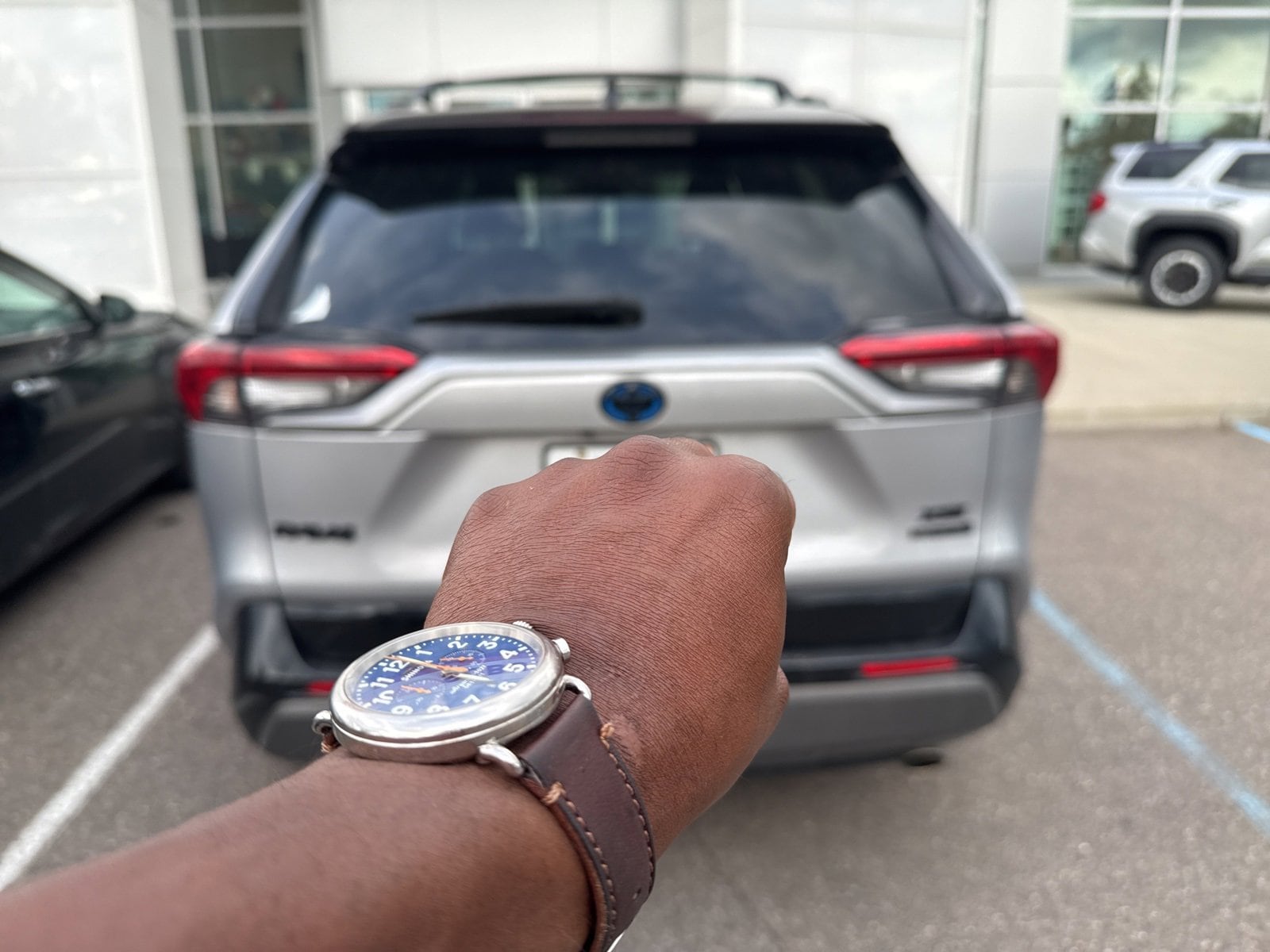 Thumbnail: 2021 Toyota RAV4 - 6