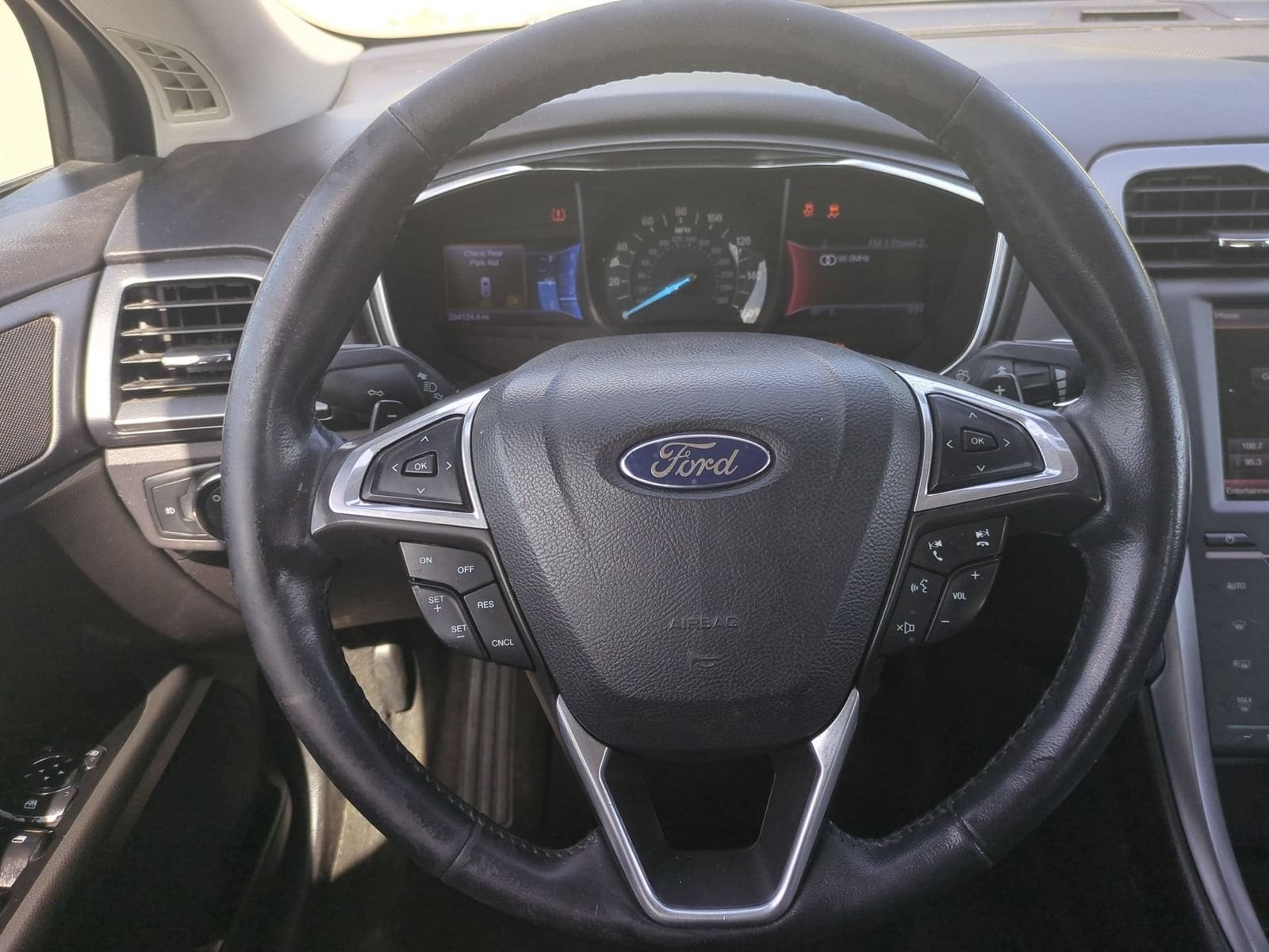 Thumbnail: 2013 Ford Fusion - 24
