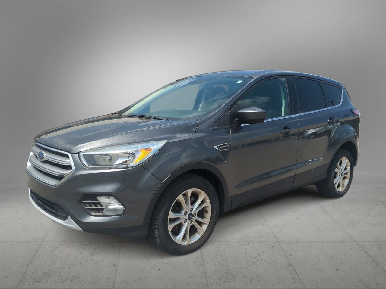 Thumbnail: 2017 Ford Escape - 4