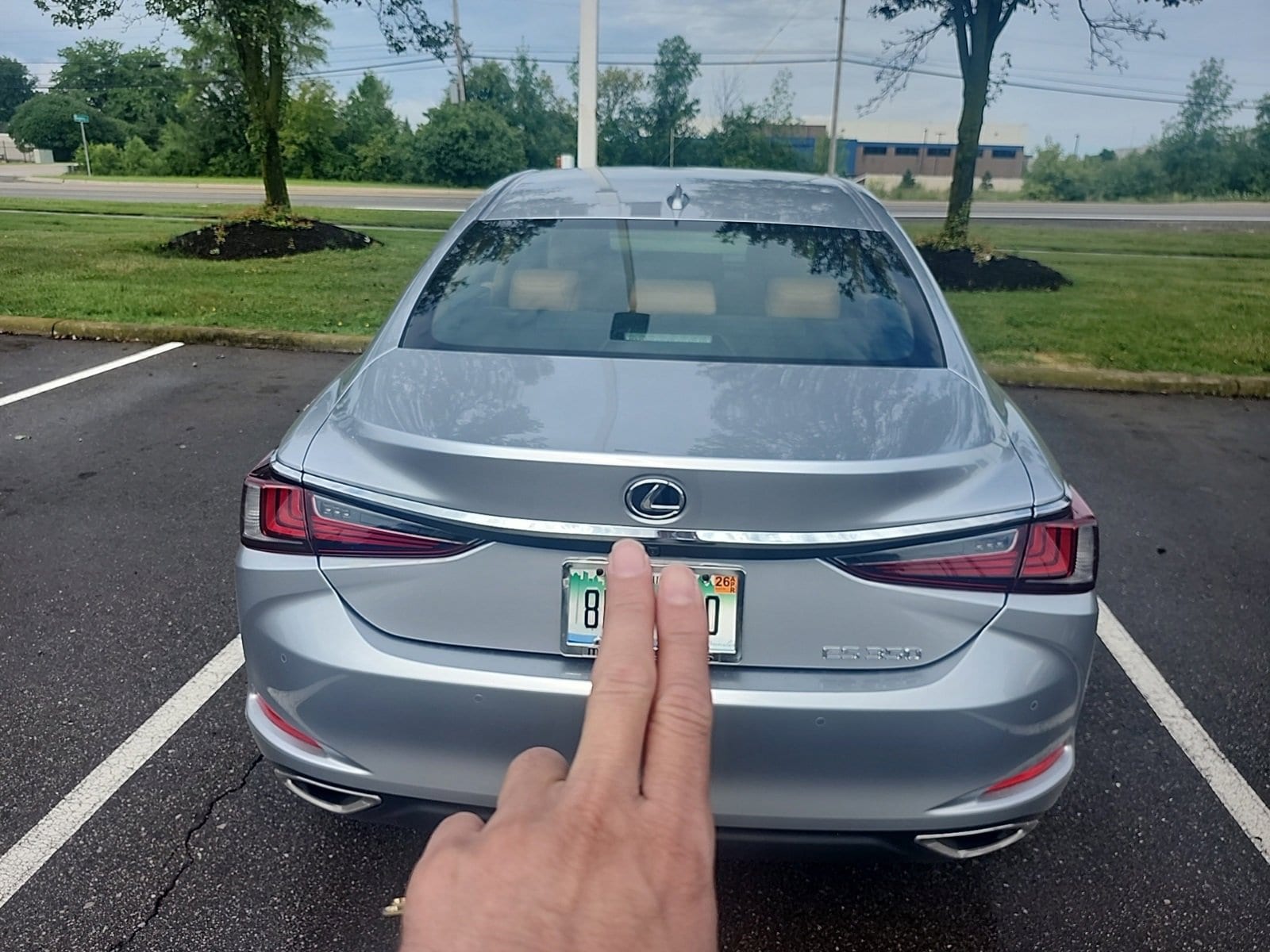 Thumbnail: 2025 Lexus ES - 5